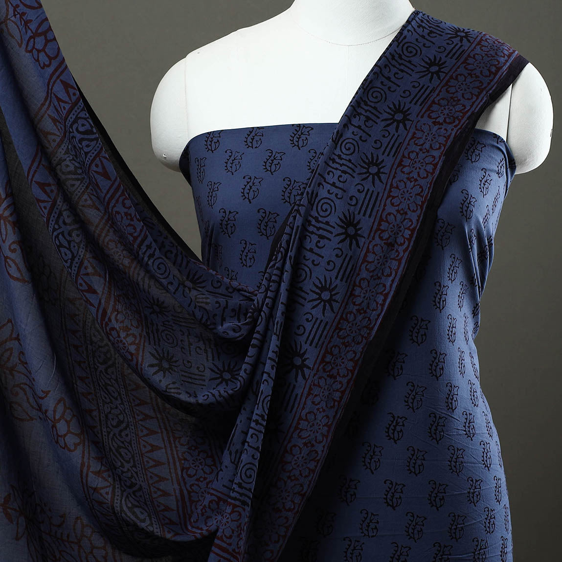 BAGH PRINTS BY YAKOOB KHATRI Blue - 3pc Natural Dyed Cotton Bagh Print Dress Material 05 - view 3