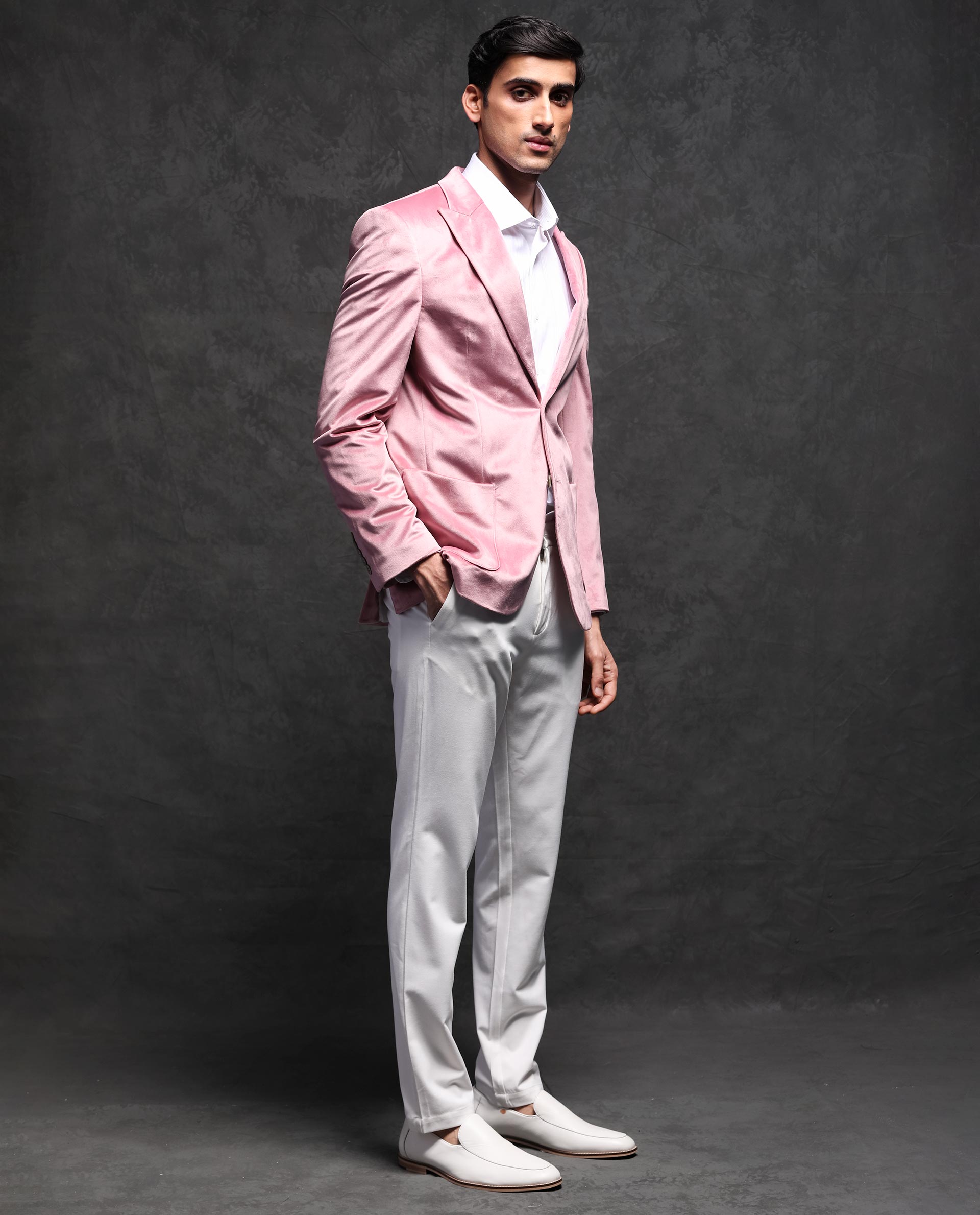 Rare Rabbit Men's Mazey Pink Polyester Fabric Peak Lapel Single Breasted Tailored Fit Velvet Blazer - view 6