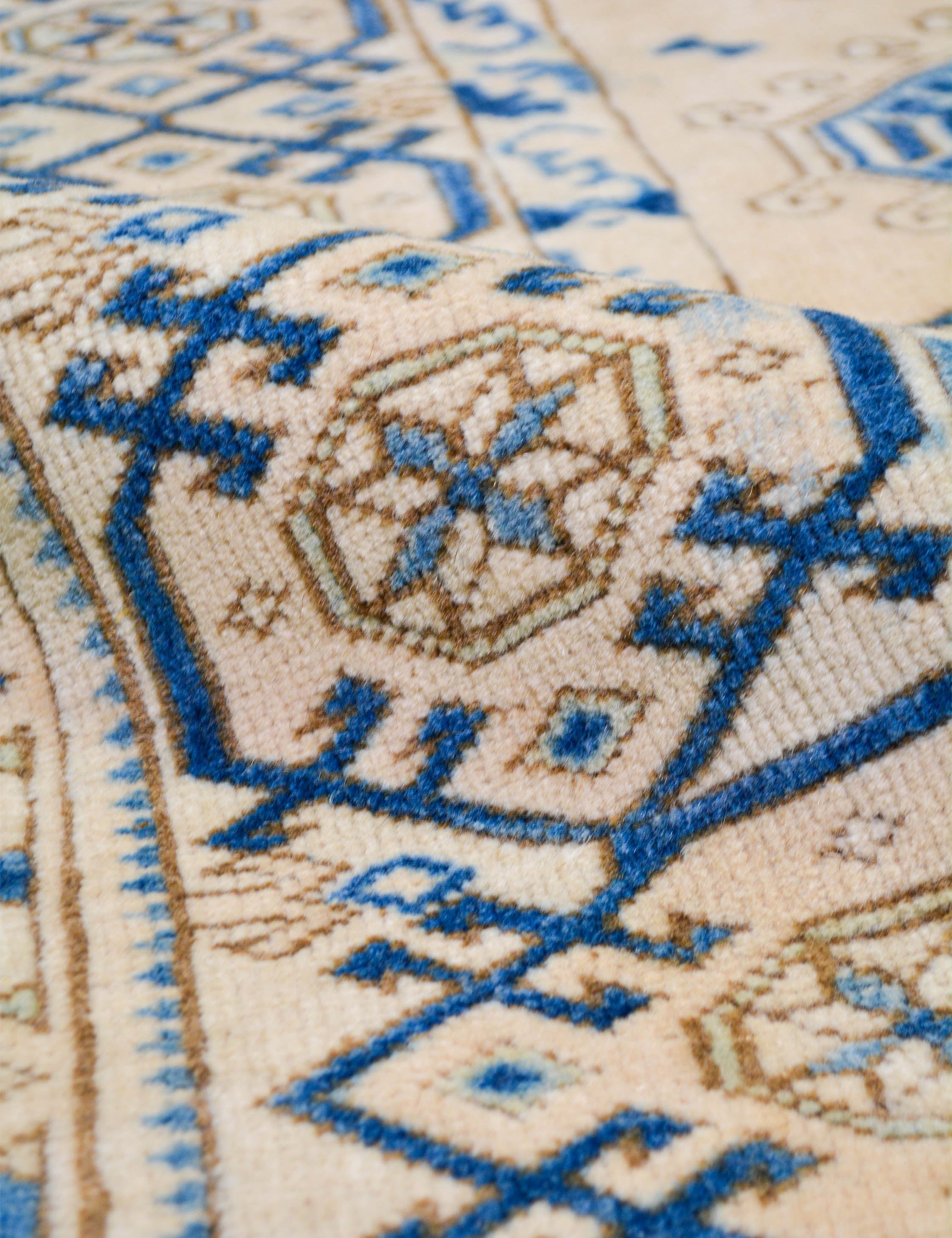Lulu and Georgia Vintage Turkish Hand-Knotted Wool Rug No. 515, 4' 10" x 6' 9" - view 2