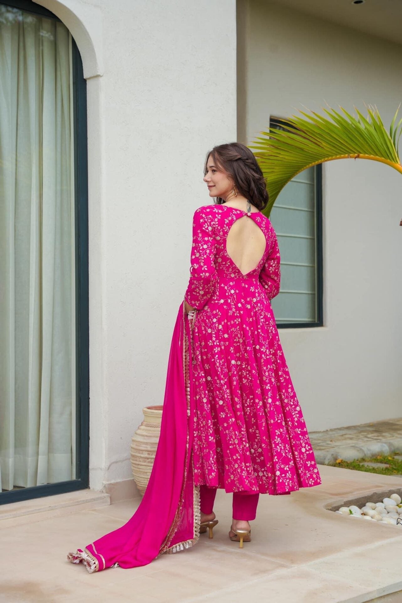 Idaho-o Ocean pink heavy embroidered set - view 2