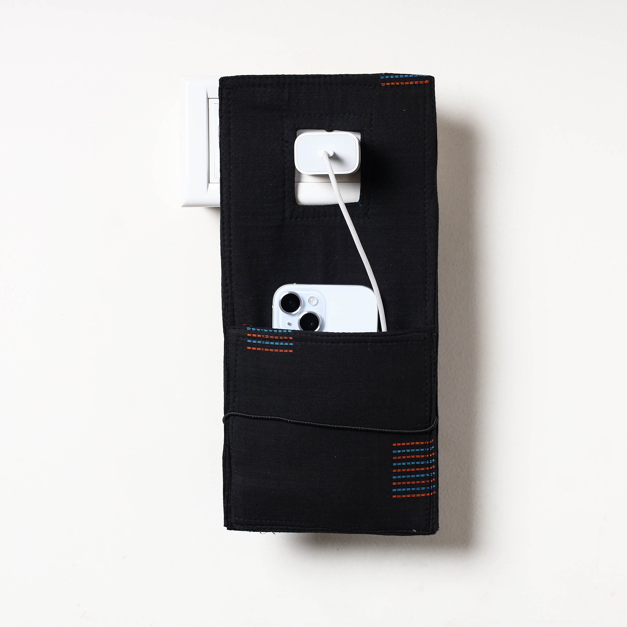 ITOKRI CRAFTS INITIATIVE Black - Jacquard Weave Cotton Mobile Charging Holder