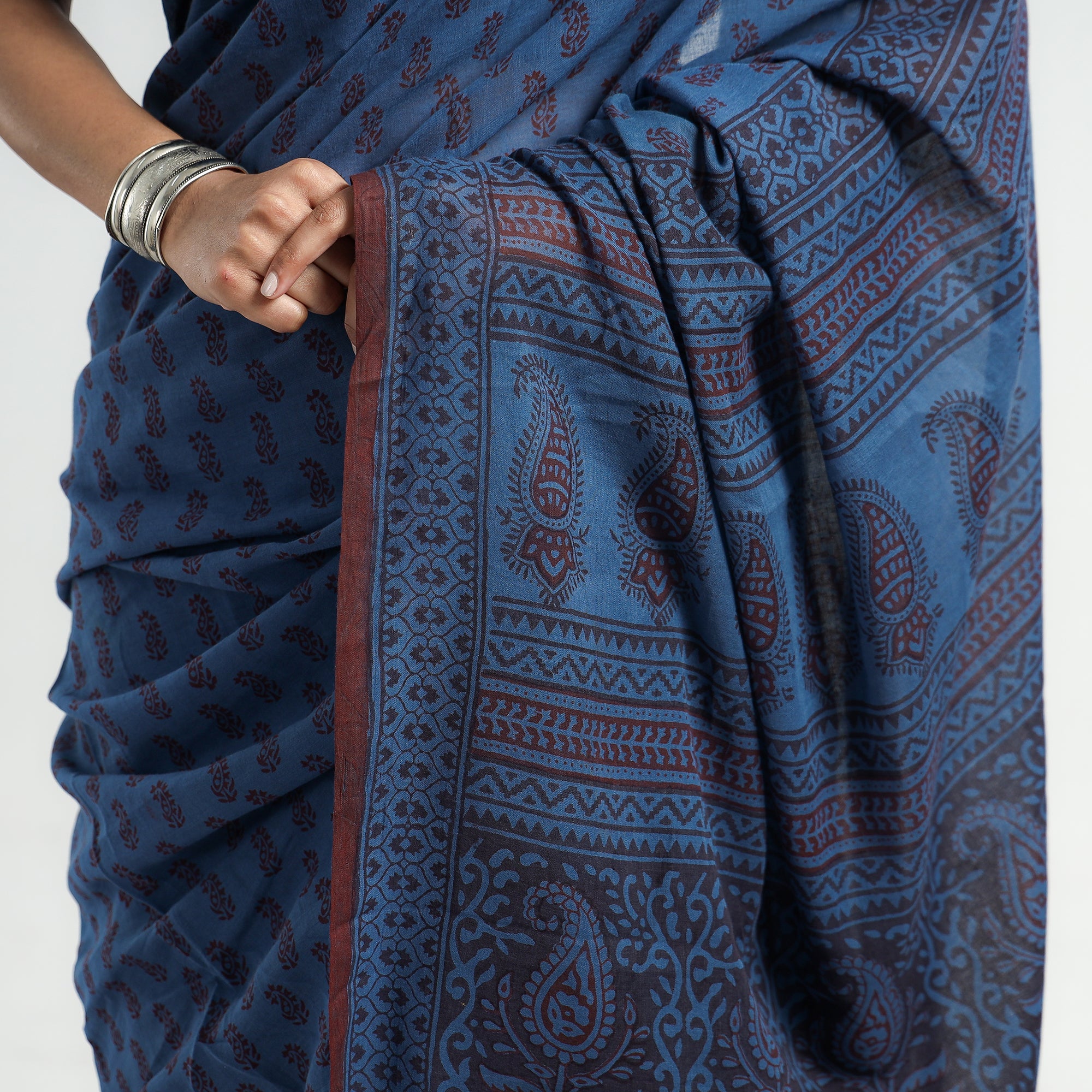 BAGH PRINTS BY YAKOOB KHATRI Blue - Bagh Hand Block Printed Cotton Saree - view 5