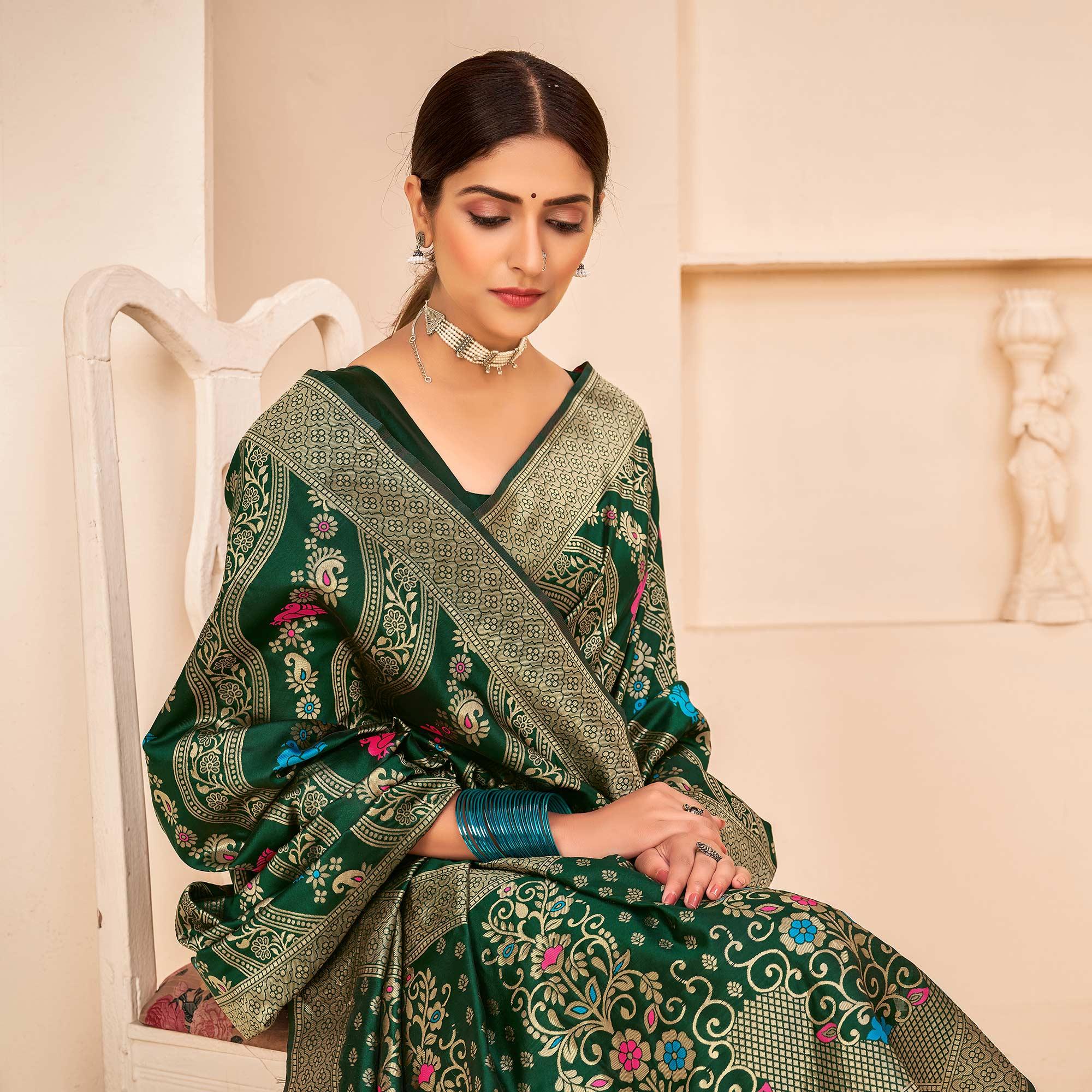 Peachmode Dark Green Festive Wear Banarasi with Patola Woven Banarasi Silk saree - view 3