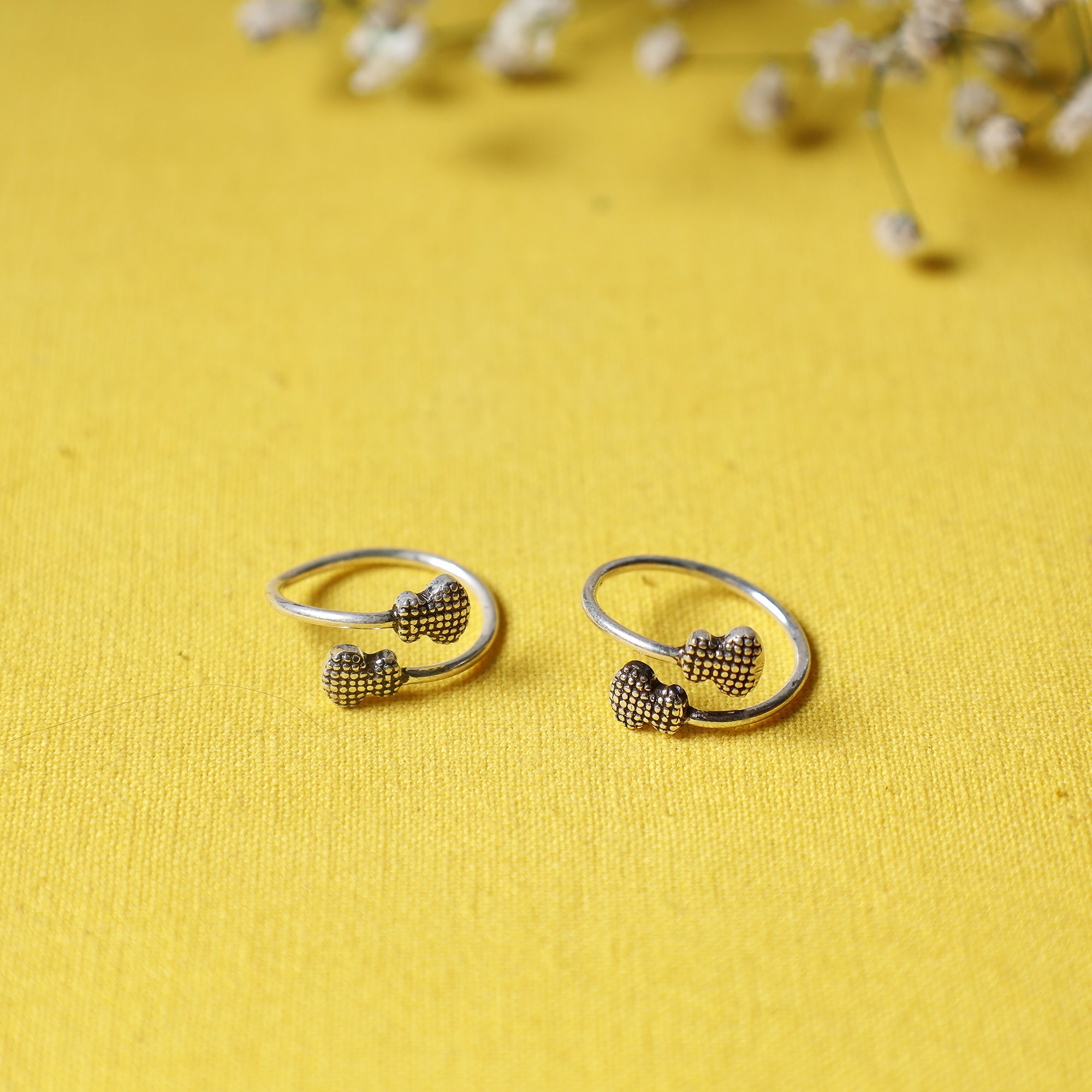 HAVELI CHRONICLES Antique Padma Sterling Silver Toe Rings (Adjustable)