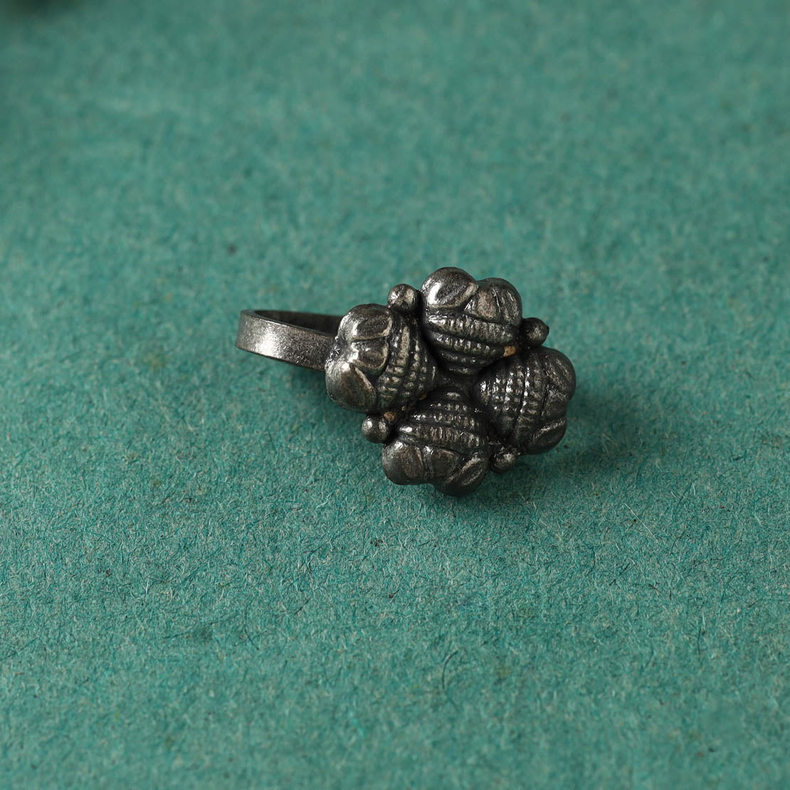 HAVELI CHRONICLES Antique Padma Sterling Silver Nosepin - view 2