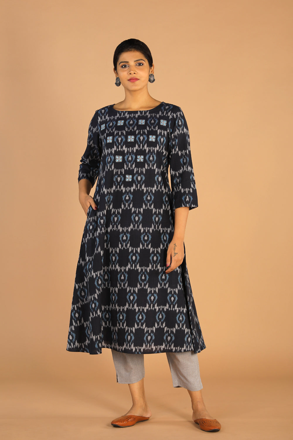 Kalanjali Ethnics Cotton Ikat kurti – Women's, NAVY BLUE - view 7