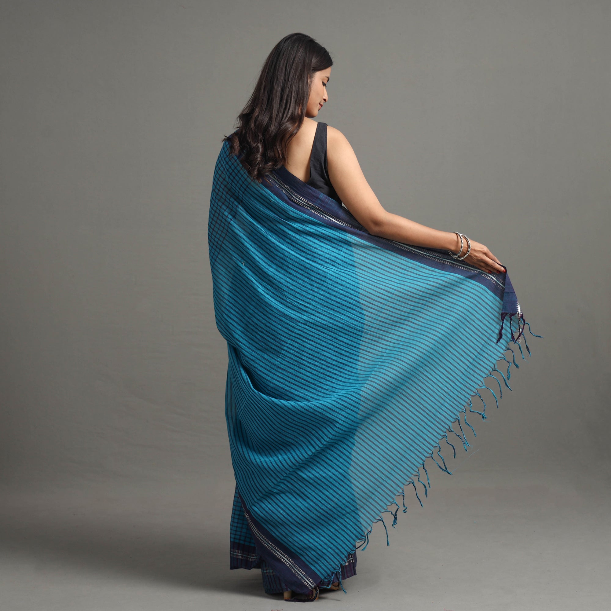 CHITRIKA Narayanpet Small Chequered Dobby Cotton Handloom Saree 112 - view 4