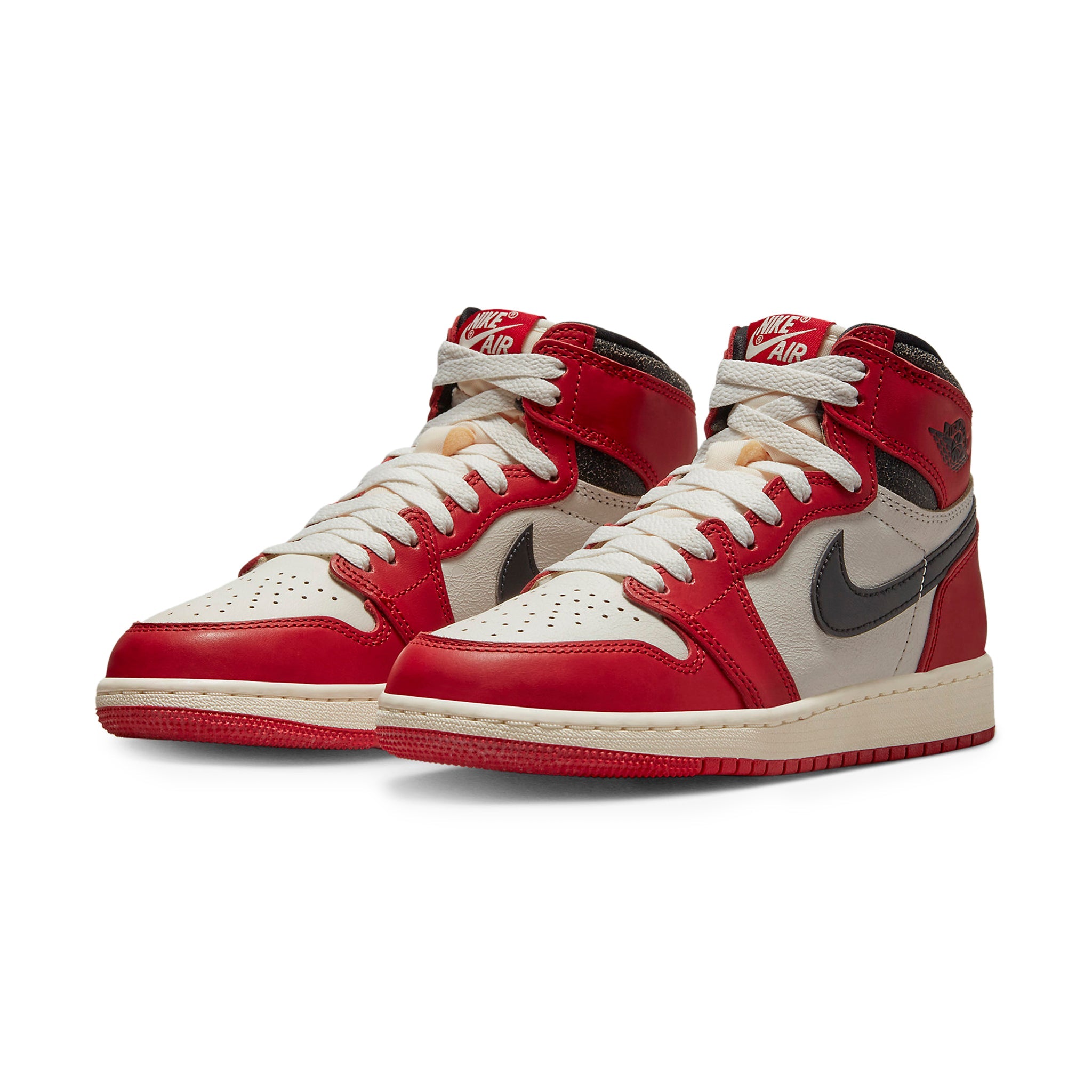 Air Jordan 1 Retro High OG Lost And Found (GS) - view 2