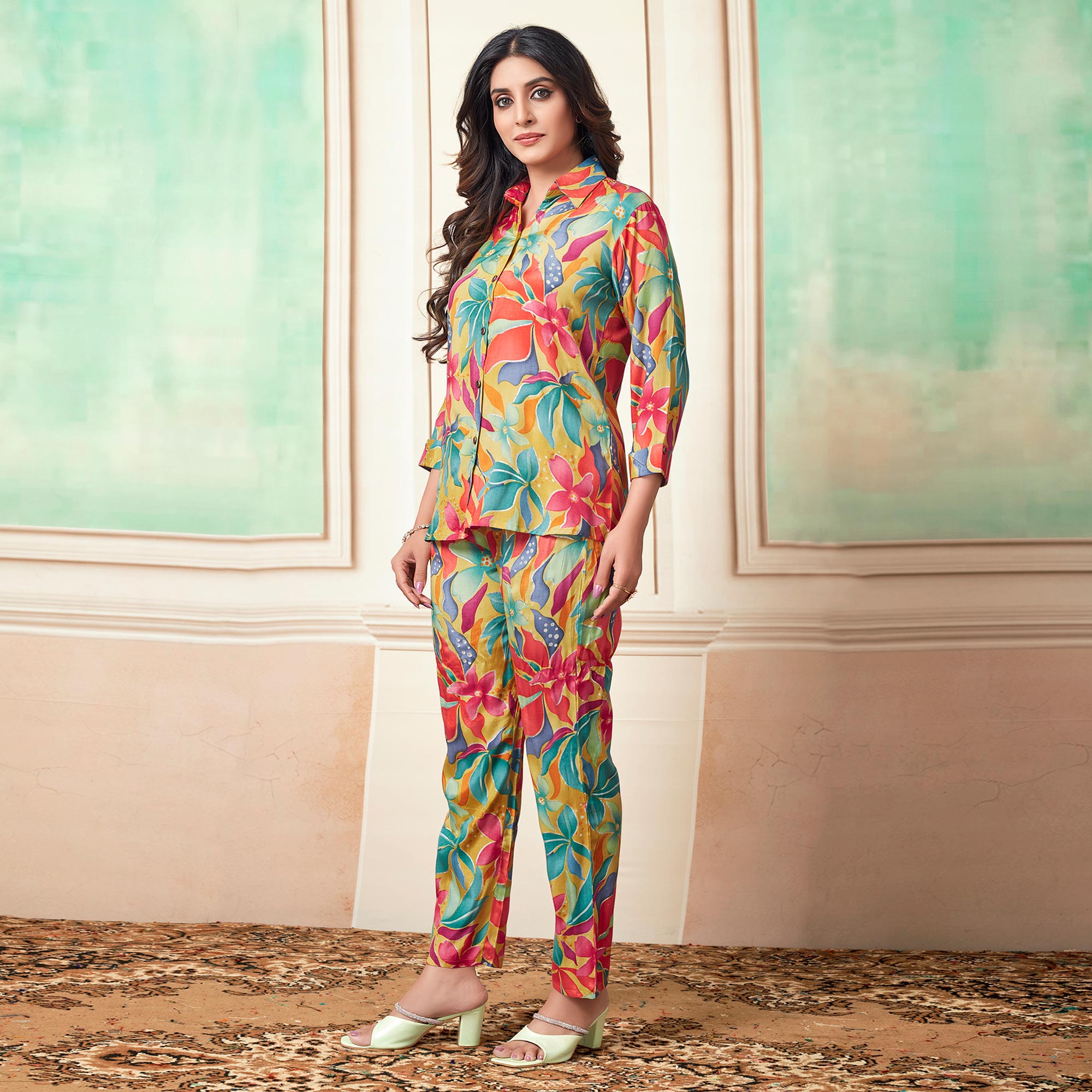 Peachmode Multicolor Floral Foil Printed Muslin Co Ord Set - view 2