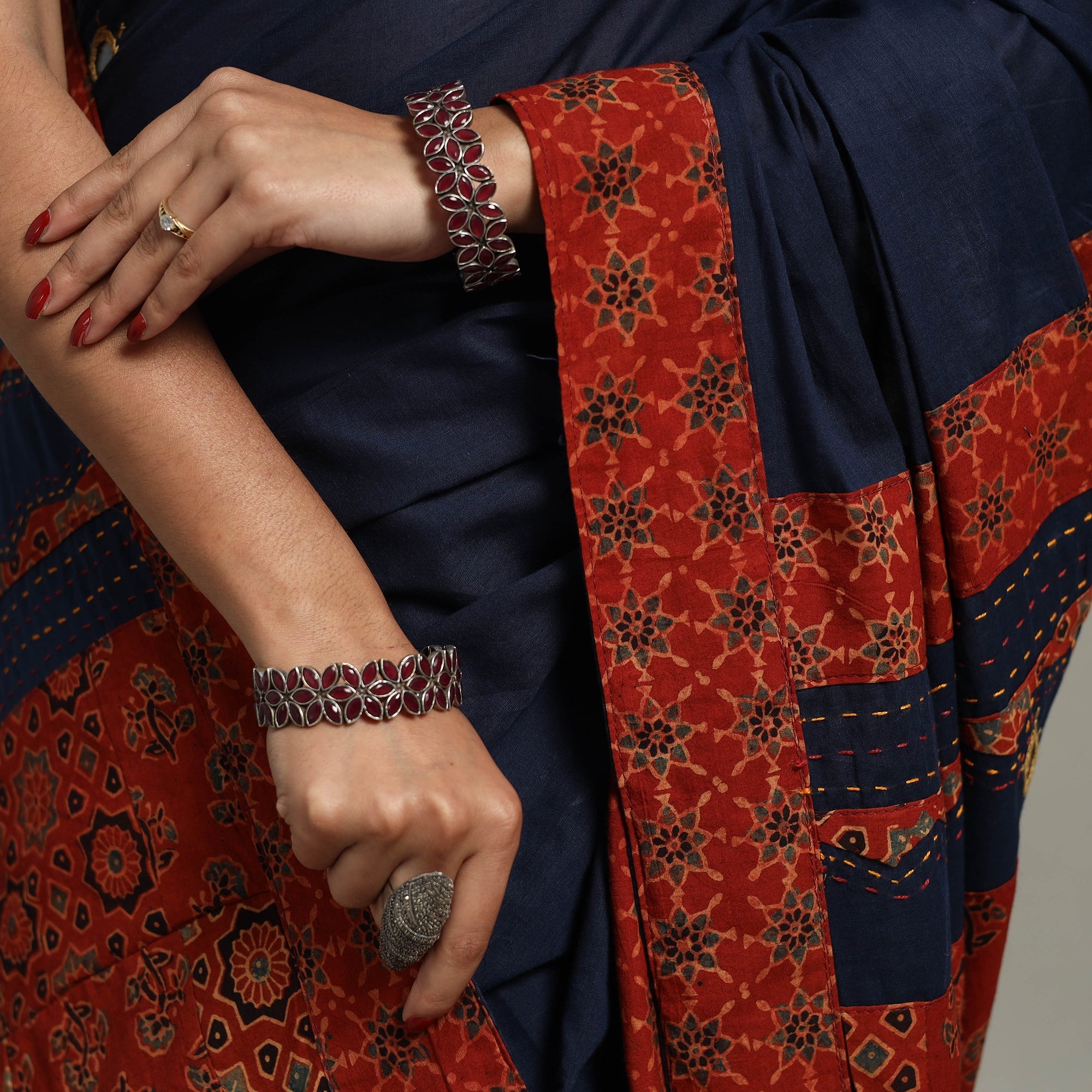 SHADES OF MARUDHARA Blue - Applique Patchwork Mul Cotton Tagai Ajrakh Saree 02 - view 5