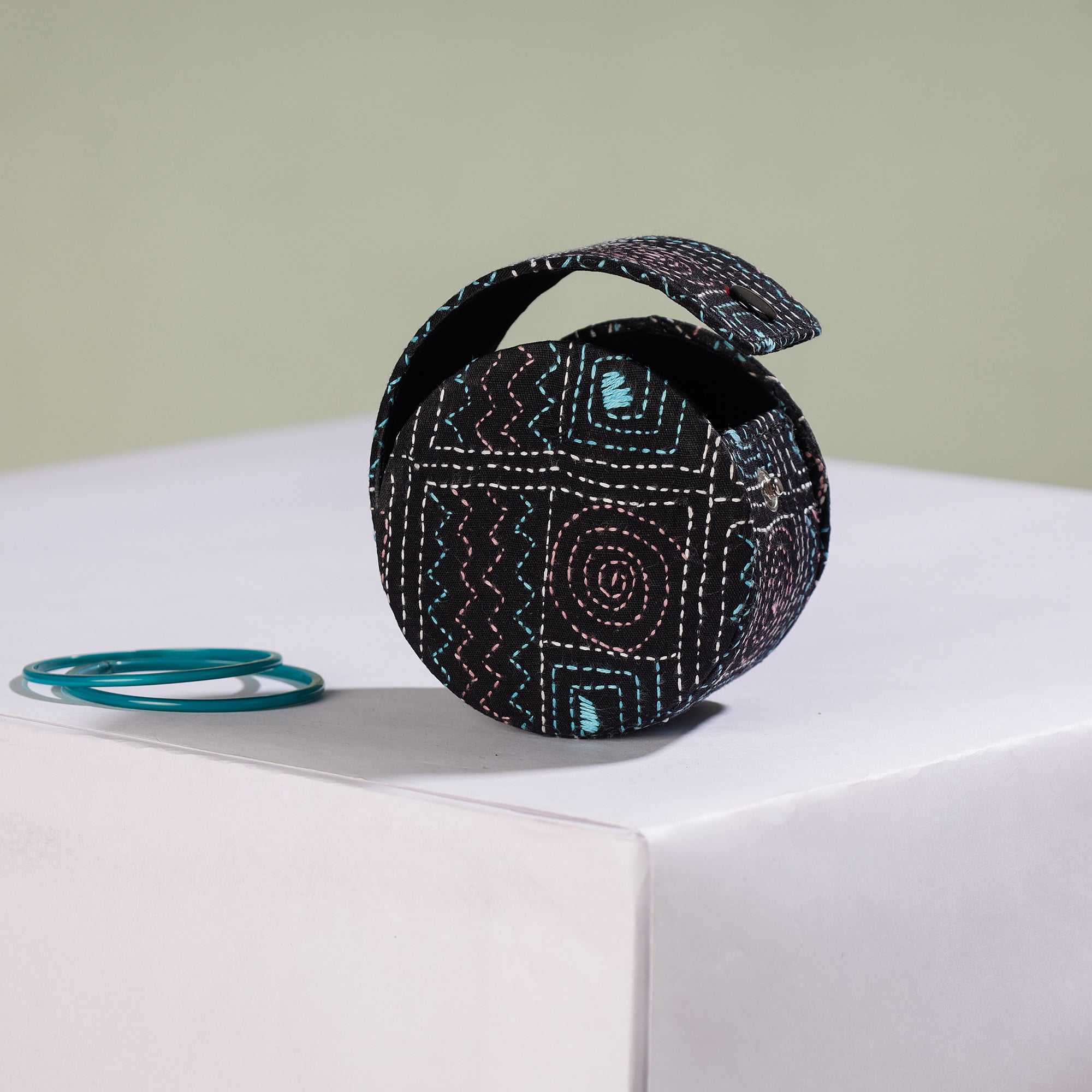 ASALKAAR Bengal Kantha Work Handcrafted Bangle Box (Small) - view 2