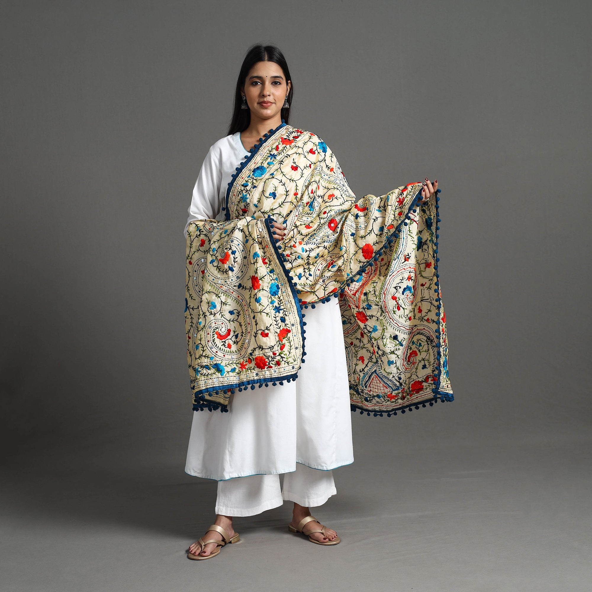 ITOKRI CRAFTS INITIATIVE Beige - Hand Embroidery Chanderi Silk Phulkari Dupatta 35 - view 2
