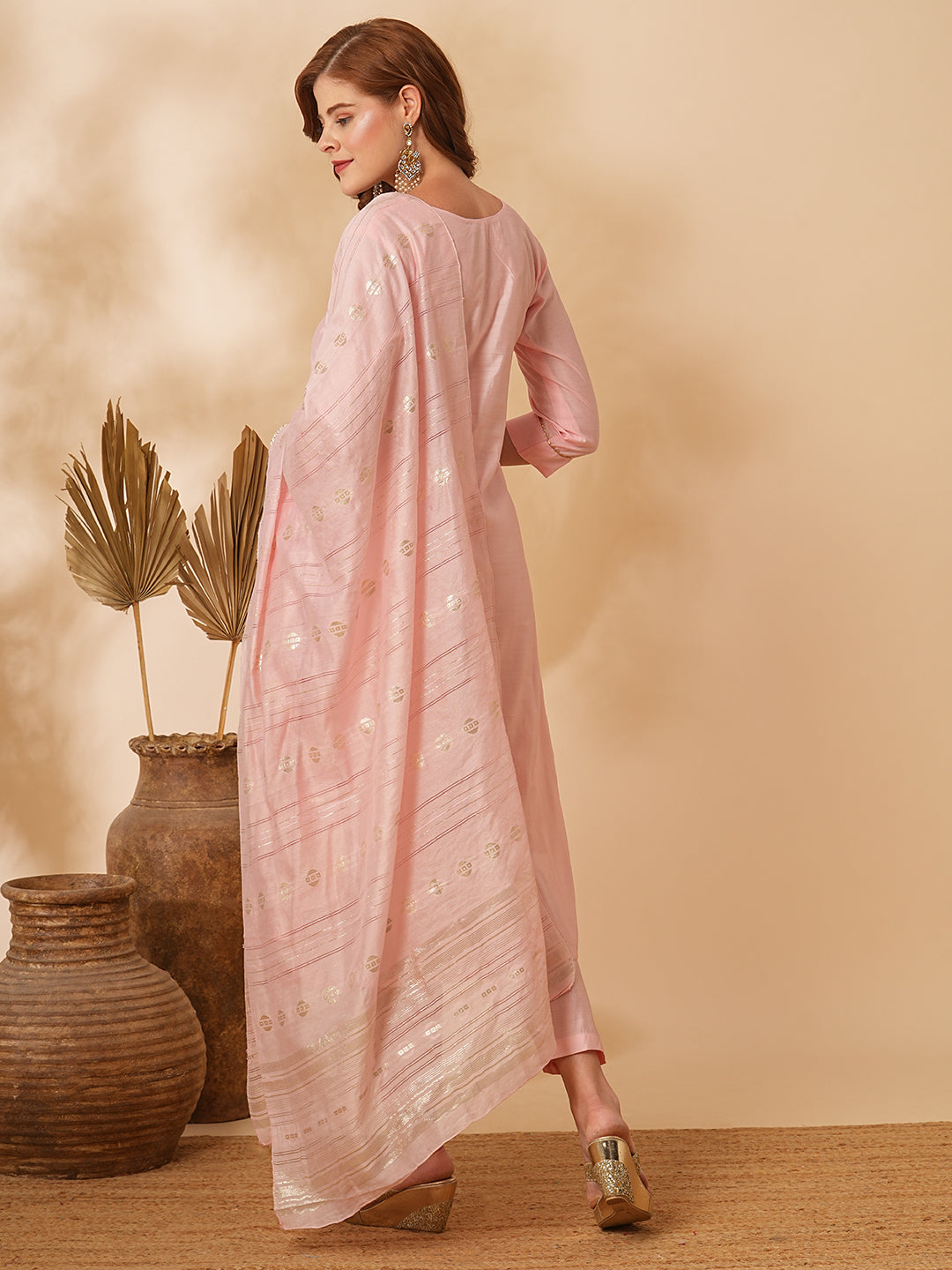 Fashor Solid Floral Hand Embroidered Straight Fit Kurta with Pant & Dupatta - Pink - view 6