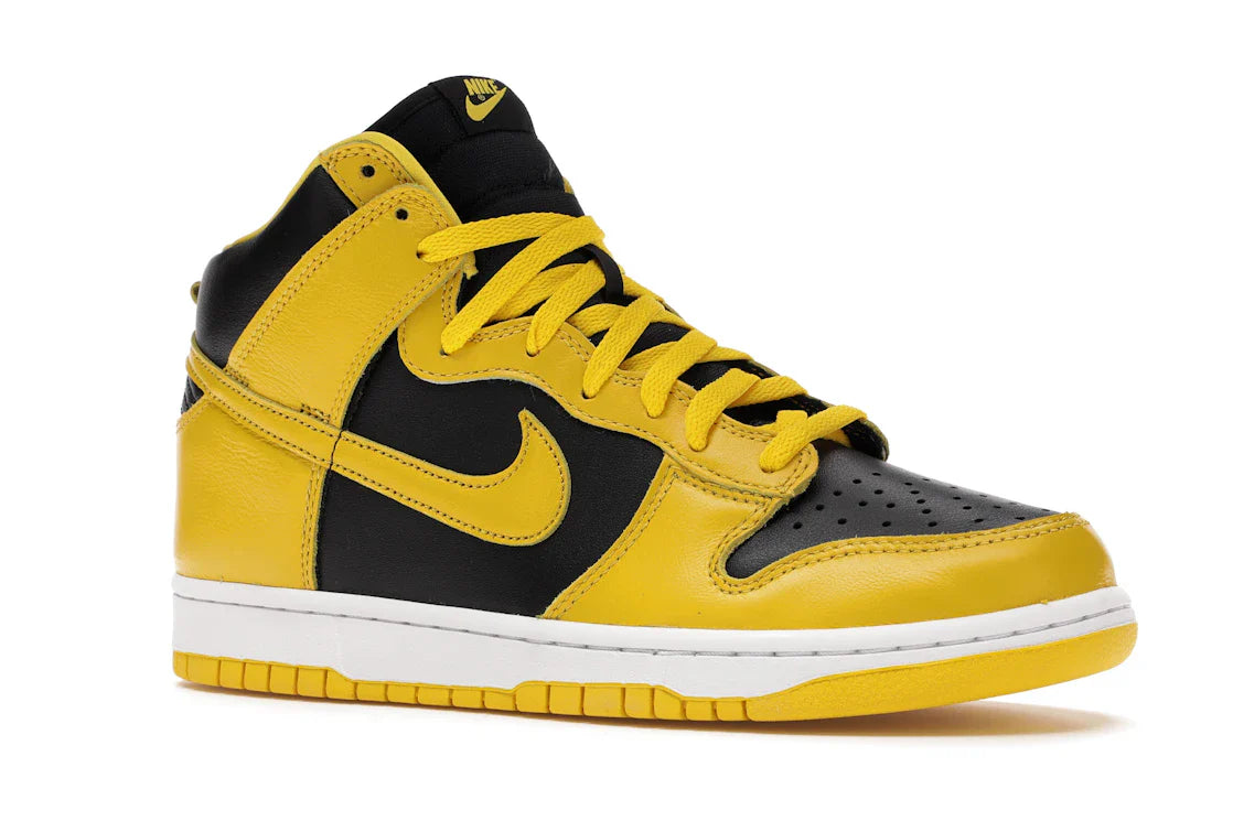 Nike Dunk High 'Iowa/Varsity Maize' – Yellow - view 2