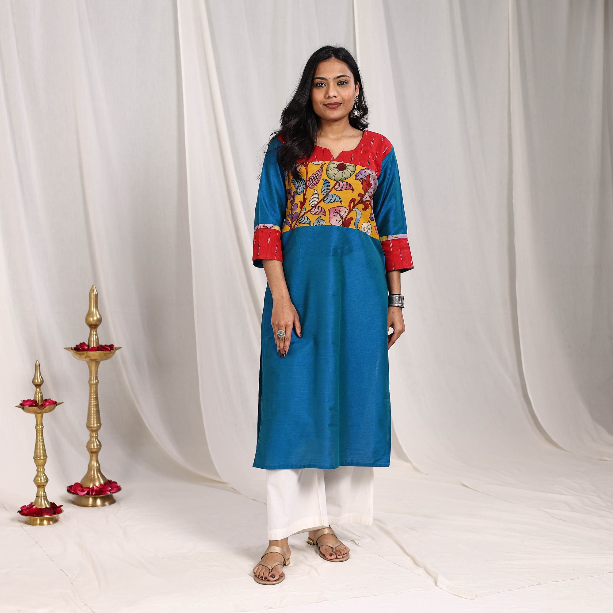 ITOKRI CASUALS Blue - Aaliya Slub Silk Straight Plain Kurta with Patchwork - view 2