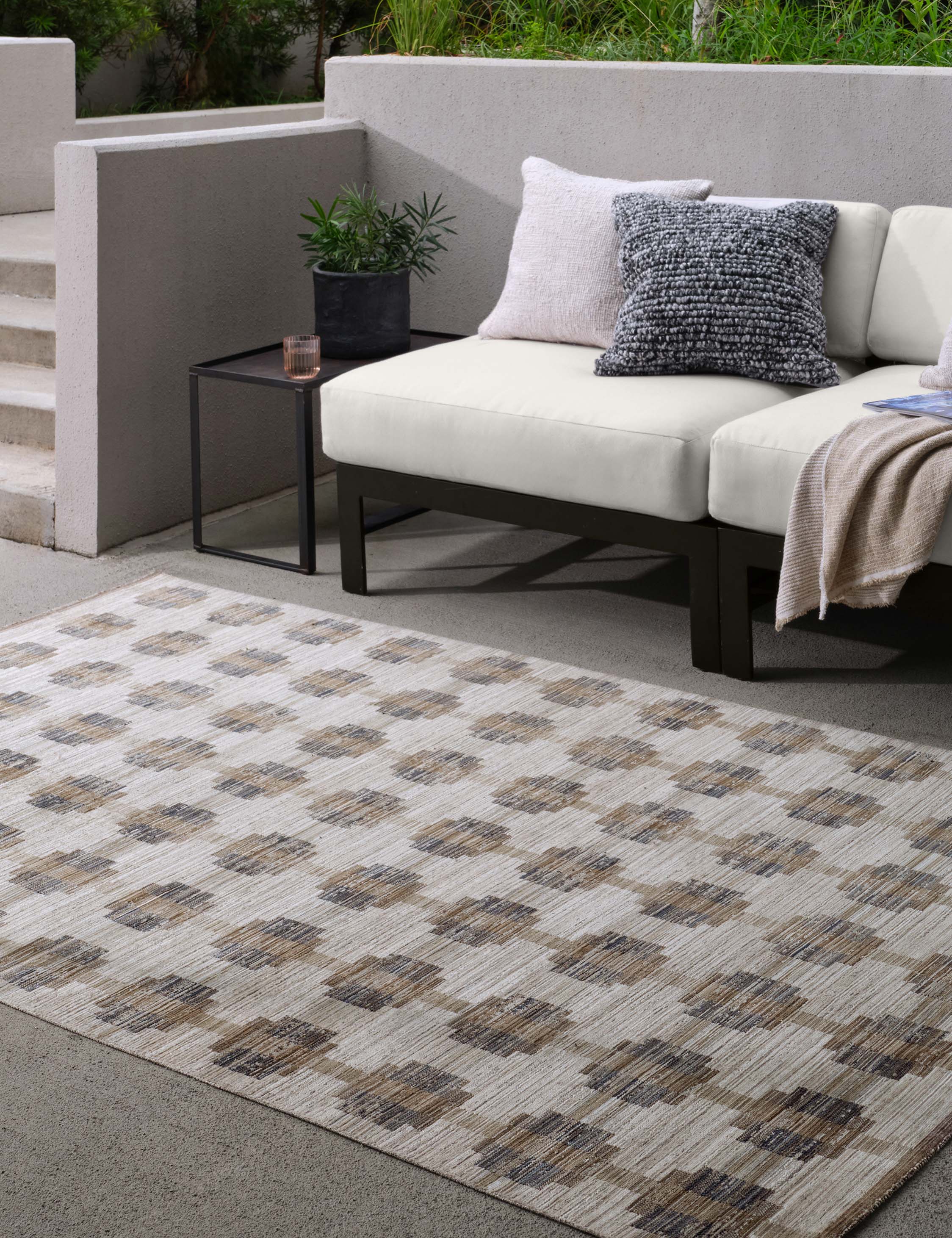 Lulu and Georgia Fennell Indoor / Outdoor Rug - view 2