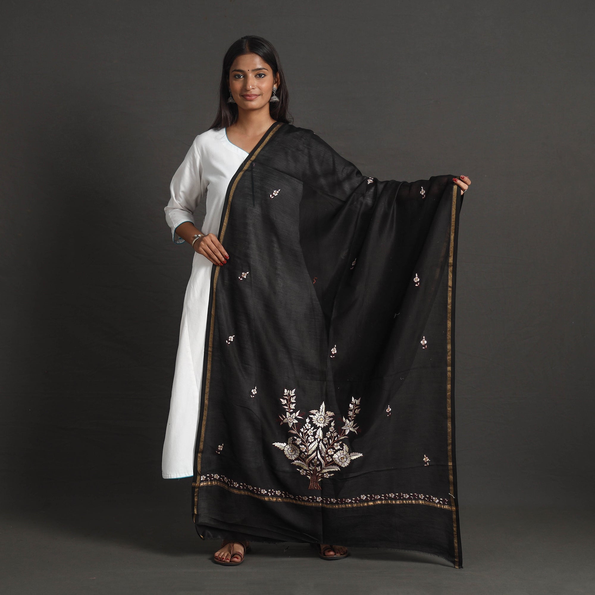 ITOKRI CRAFTS INITIATIVE Handloom Chanderi Silk Kashida Embroidery Dupatta 10