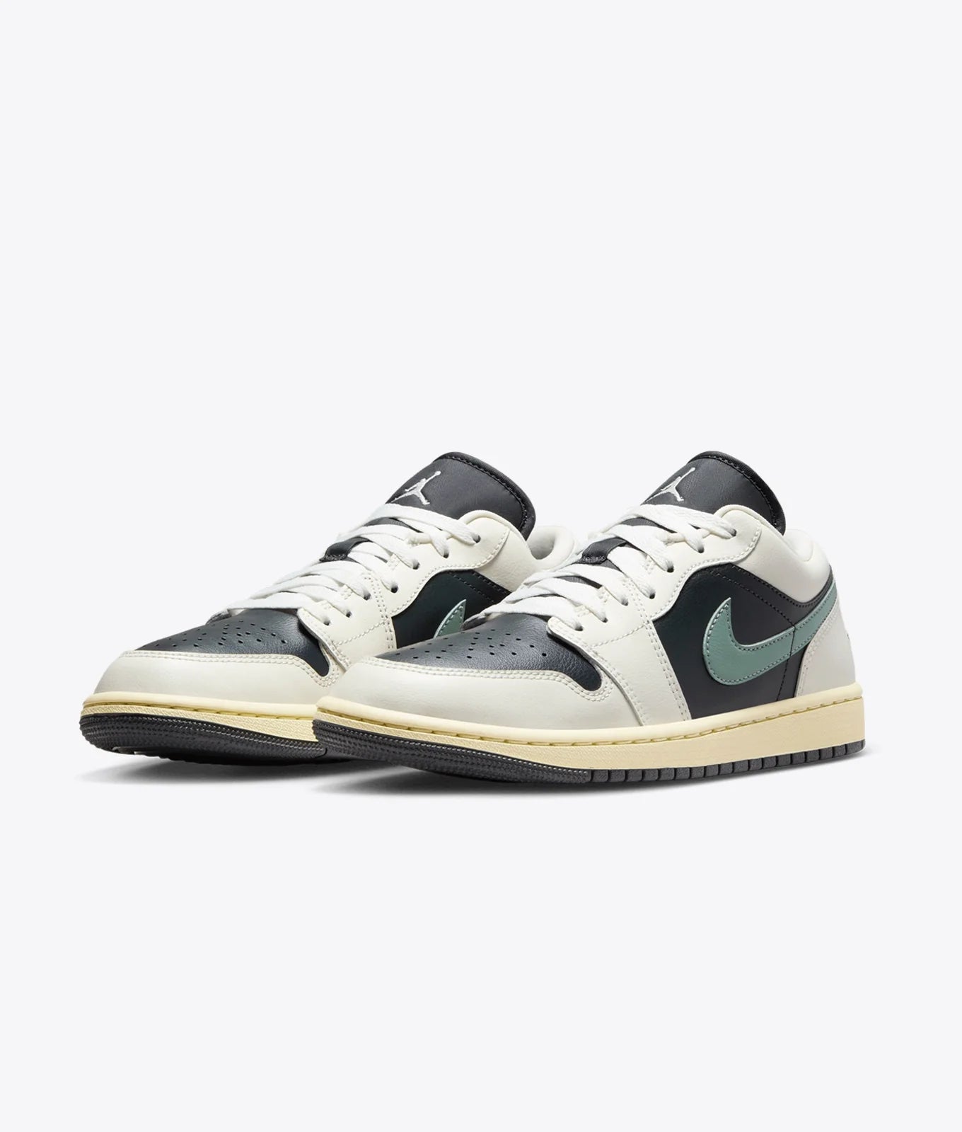 Cop Underdog Air Jordan 1 Low Jade Smoke (W) - view 2