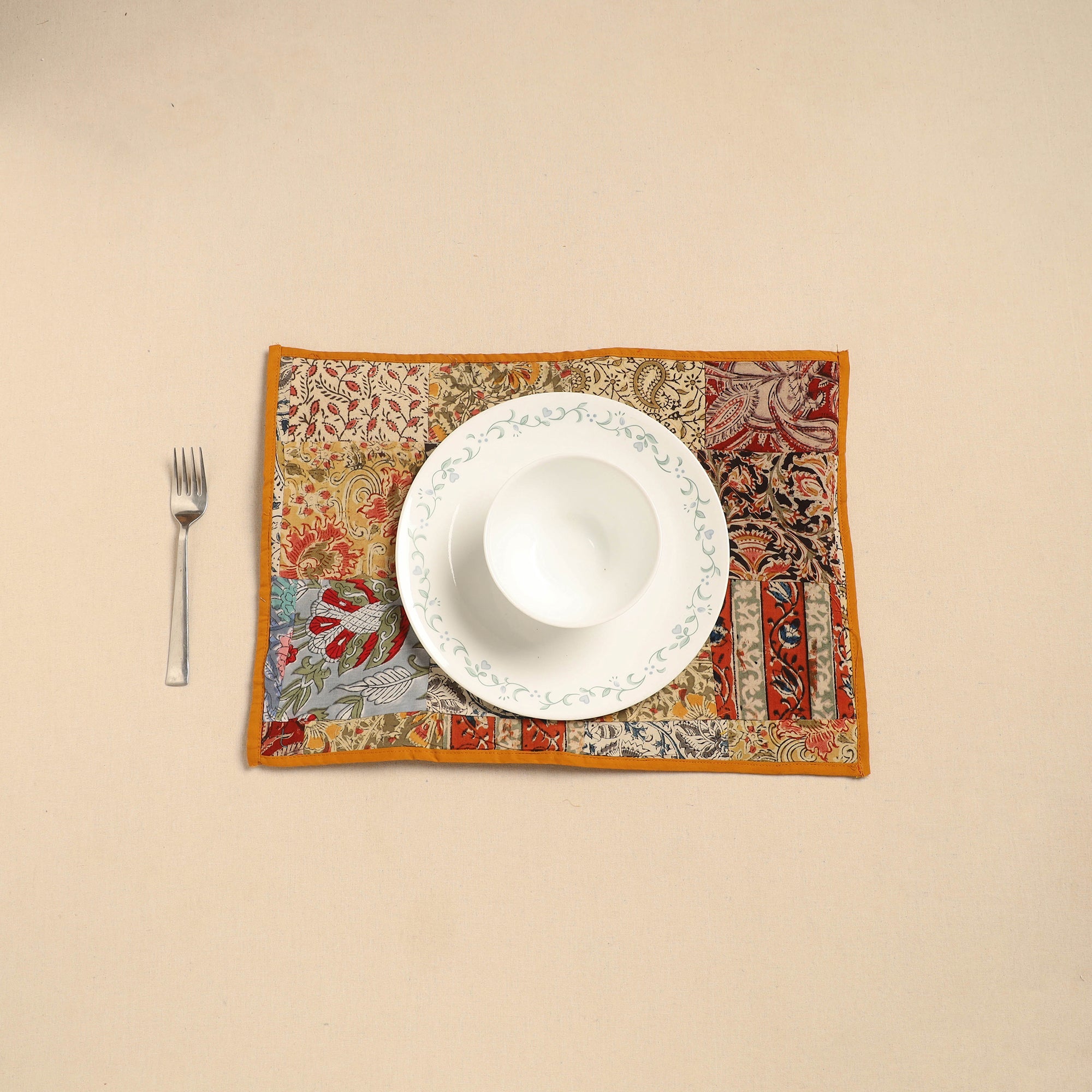 NOORI BAZAR Handcrafted Cotton Patchwork Table Mat 02