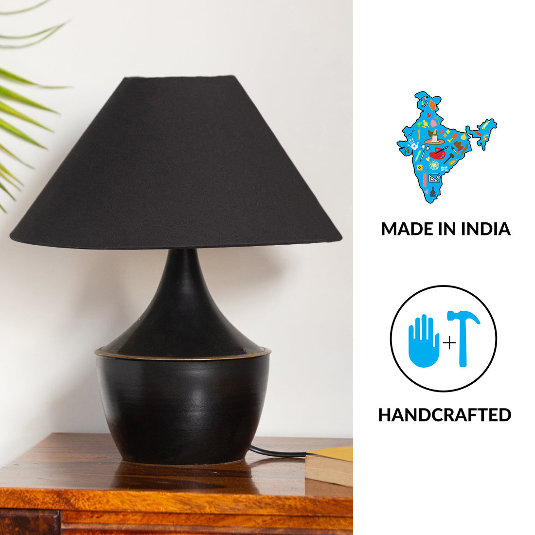EXCLUSIVELANE 'Intriguingly Goth' Handcrafted Table Lamp in Iron (14 Inch, Matte Black) - view 5