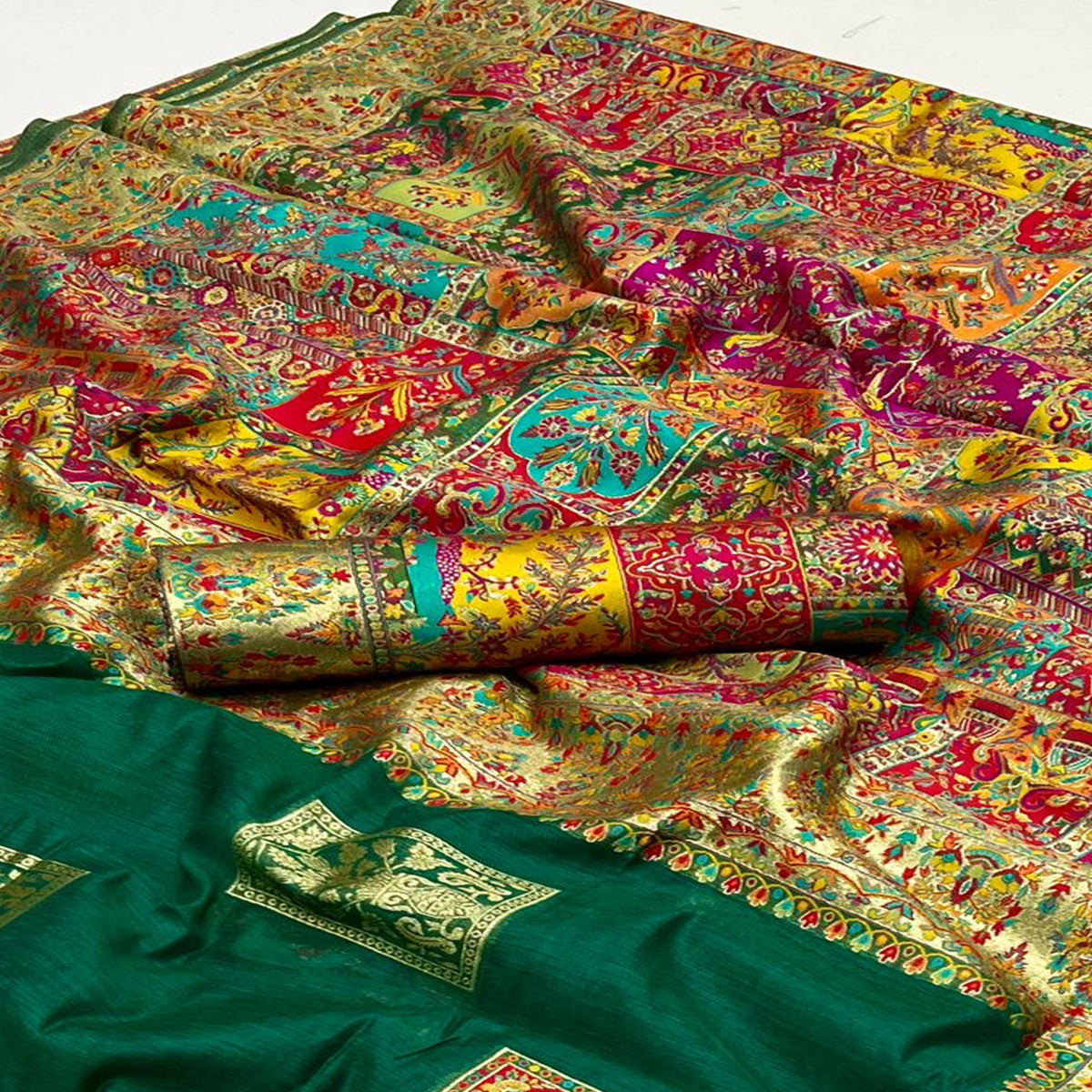 Peachmode Dark Green Floral Embroidered Woven Chanderi Silk Saree - view 2