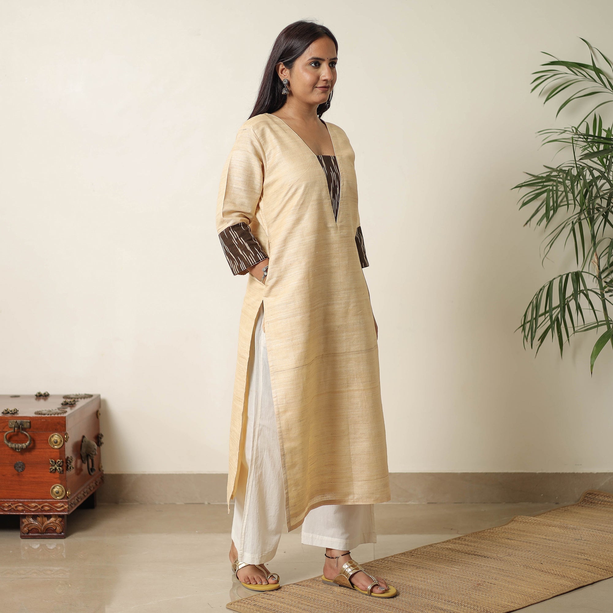 ITOKRI CASUALS Beige - Bhagalpuri Handwoven Desi Tussar Silk Straight Kurta 13 - view 5