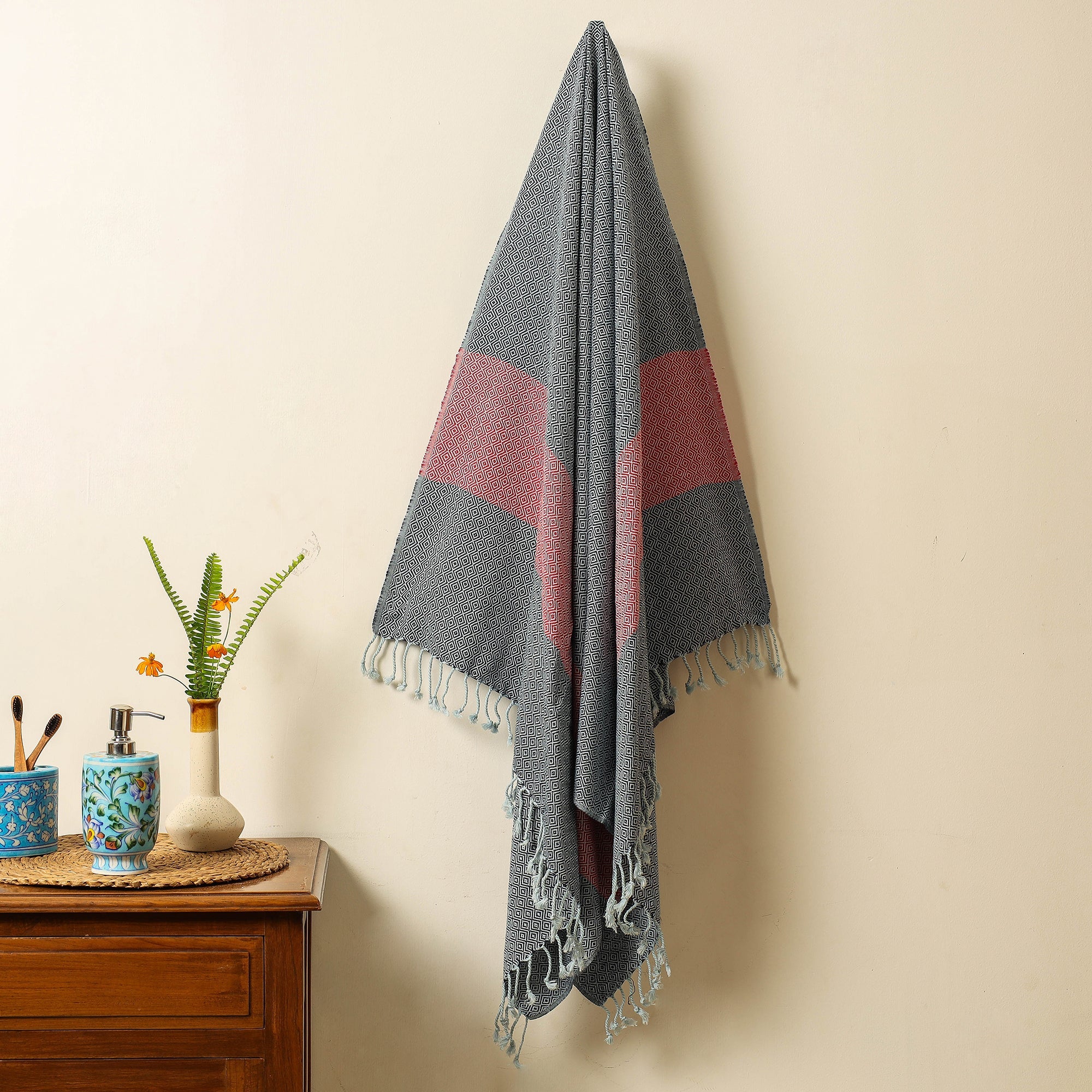 HANDLOOM VIRASAT Black - Handloom Cotton Towel with Tassels from Bijnor by Nizam