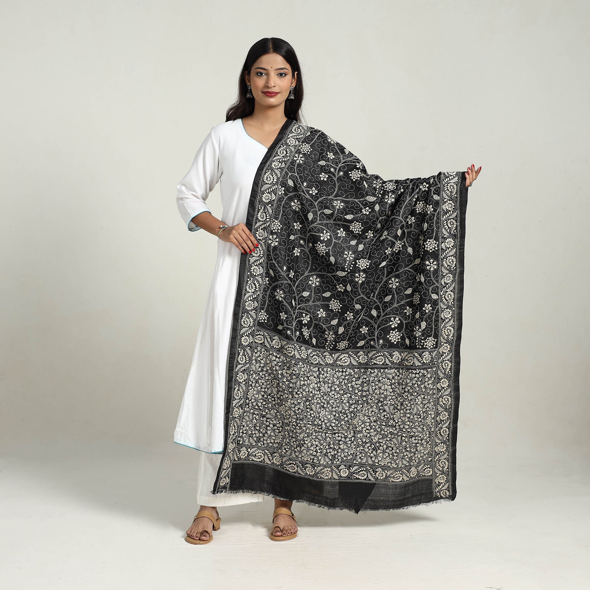 KHUSHBASH - HAPPY LOOM OF EAST Black - Handloom Tussar Silk Bengal Kantha Embroidery Dupatta 06 - view 2