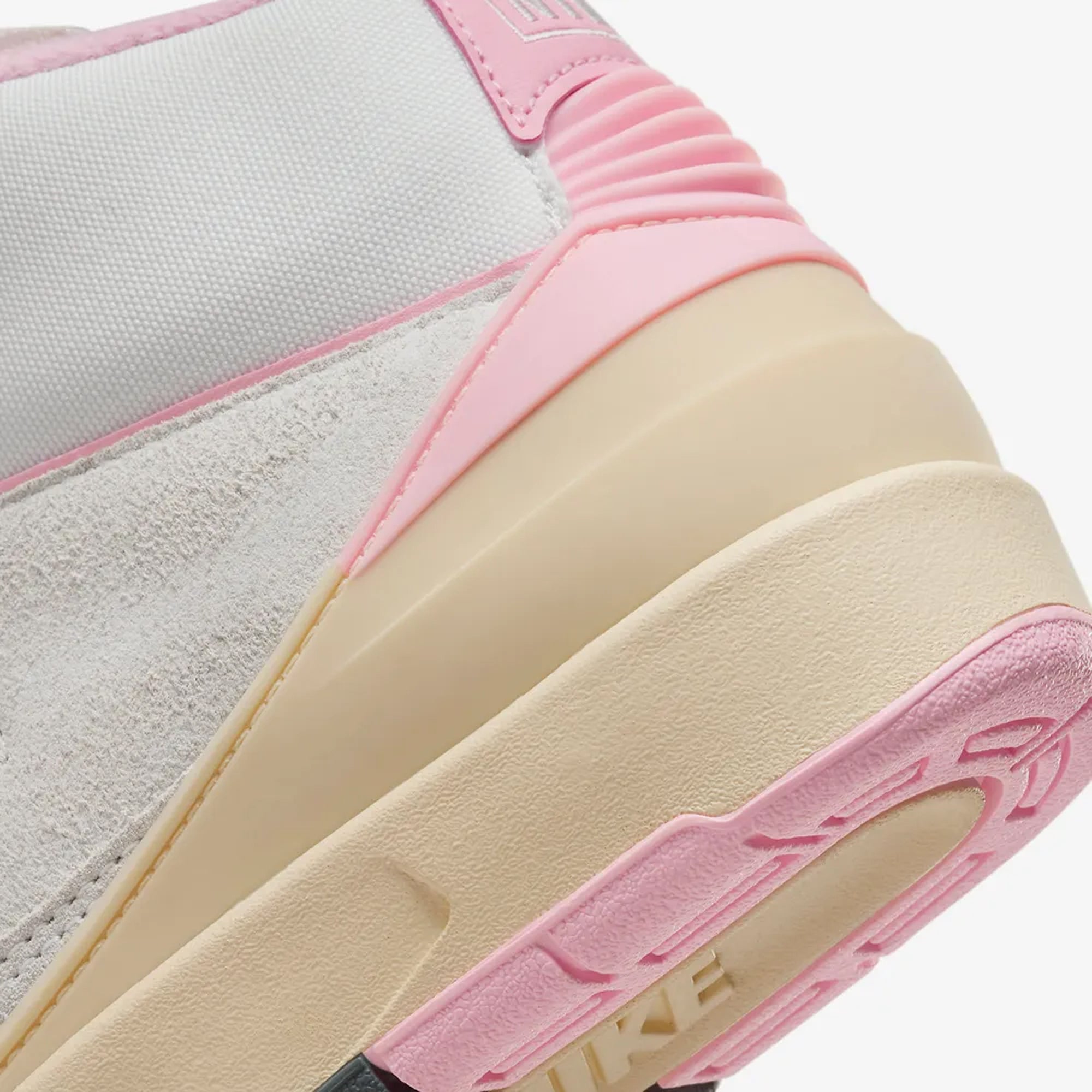 Jordan | AIR JORDAN 2 RETRO { SUMMIT WHITE/GYM RED-MED SOFT PINK - view 4