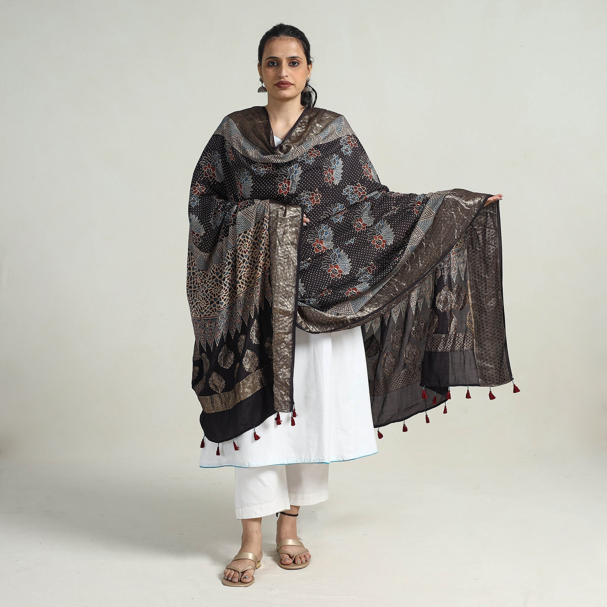 RIYAZ ABDULMAJID KHATRI - AJRAKH Black - Block Print Dola Silk Ajrakh Dupatta 06 - view 2