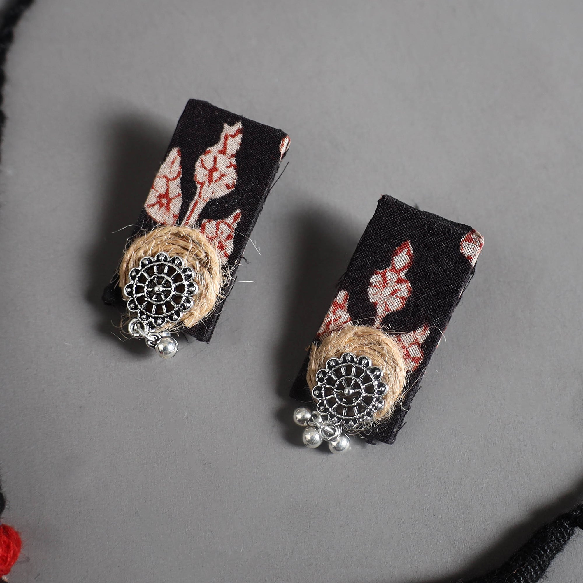 JALPARI Black - Handmade GS Jute Fabart Necklace Set 03 - view 3