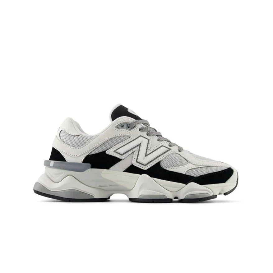 HYPE ELIXIR New Balance 9060 Black with Reflection