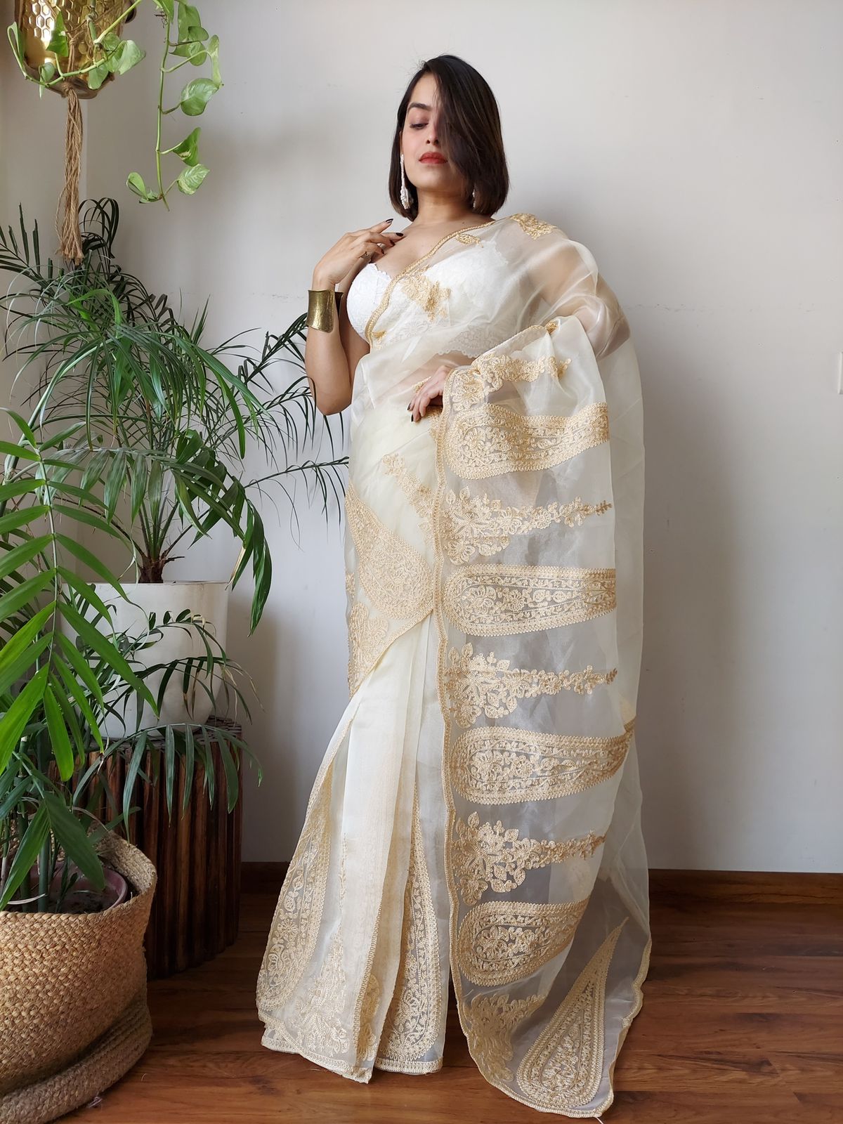ClothsVilla Off White Semi-Pure Organza Saree with Exquisite Lucknowi Work & Matching Blouse - view 2
