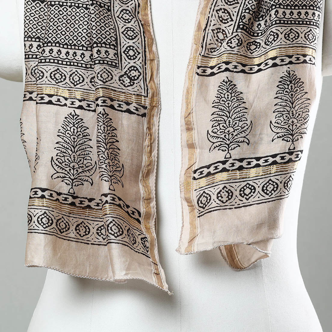 BAGH PRINTS BY MOHAMMED BILAL KHATRI Black - Bagh Hand Block Printed Chanderi Silk Stole 11 - view 3