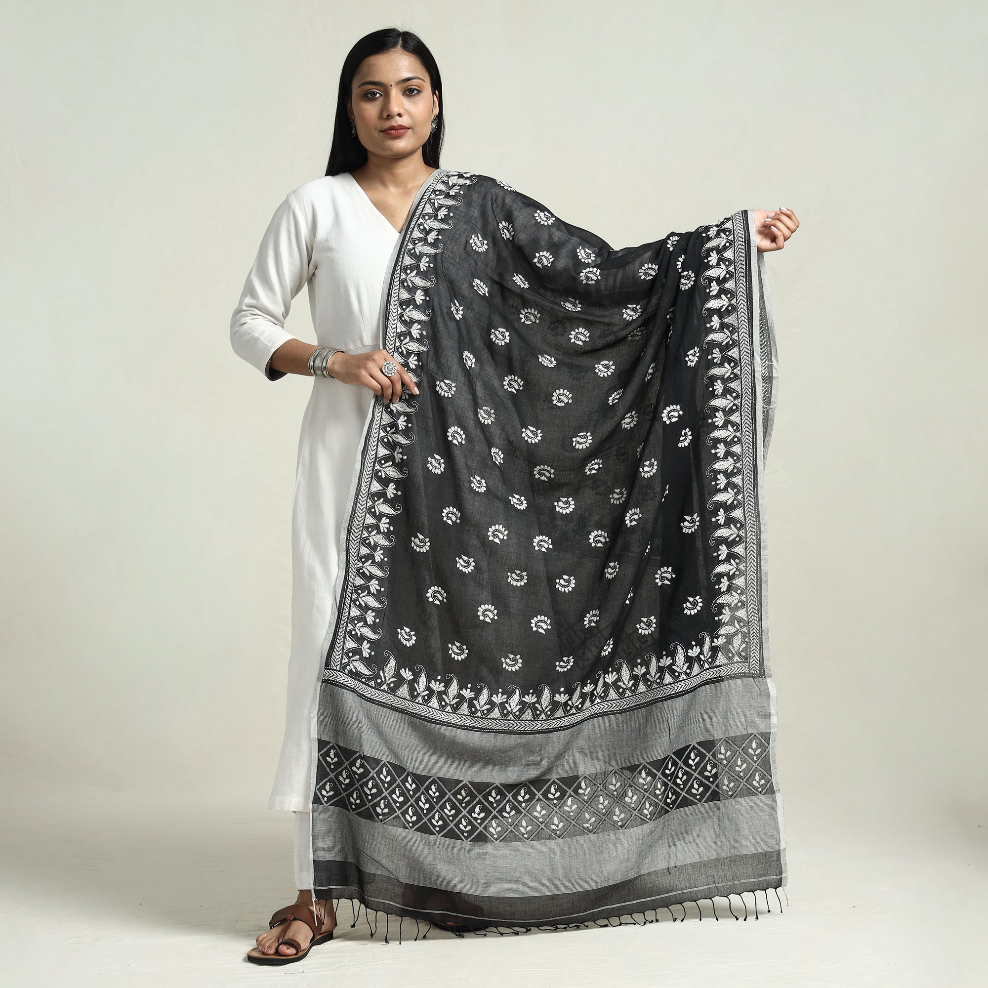 KHUSHBASH - HAPPY LOOM OF EAST Black - Bolpur Kantha Embroidery Cotton Handloom Dupatta with Tassels