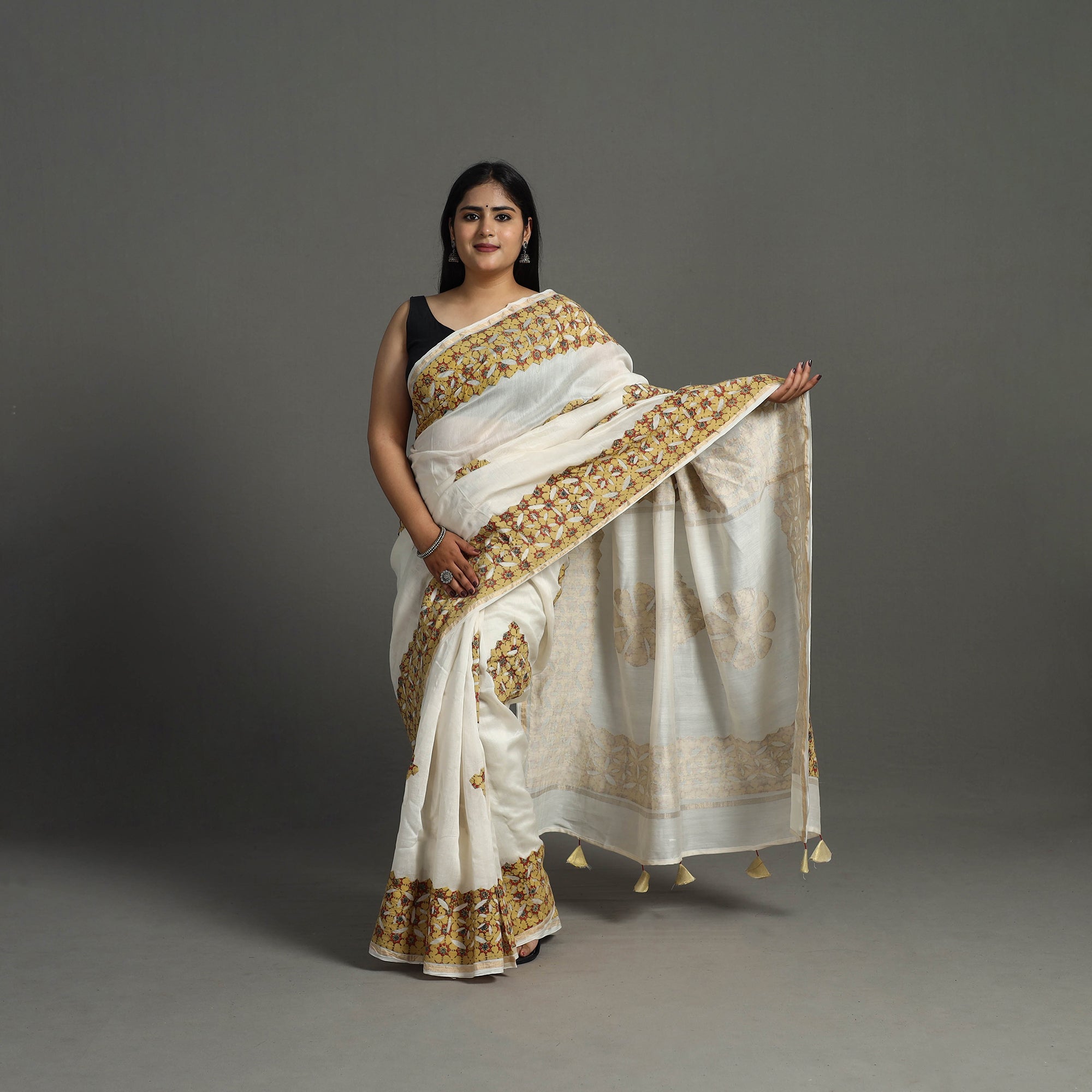 SHADES OF MARUDHARA Brown - Barmer Applique Work Chanderi Silk Saree with Tassels - view 2