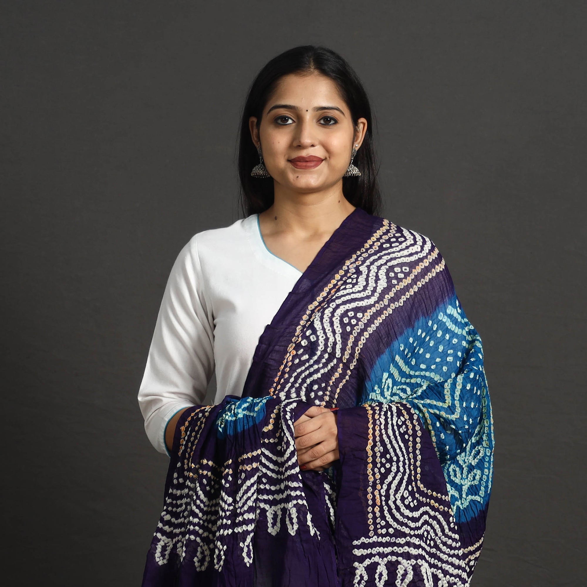 KACHCHH JI CHHAAP Kutch Tie-Dye Cotton Bandhani Dupatta 35 - view 3