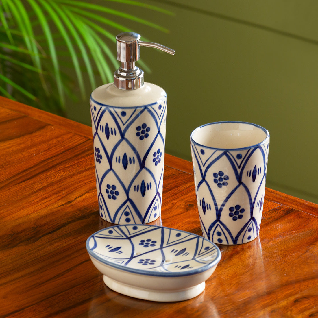 Bathroom accessory set – EXCLUSIVELANE 'Moroccan Floral' Handpainted Studio Pottery Ceramic Bathroom Accessory (Set of 3)