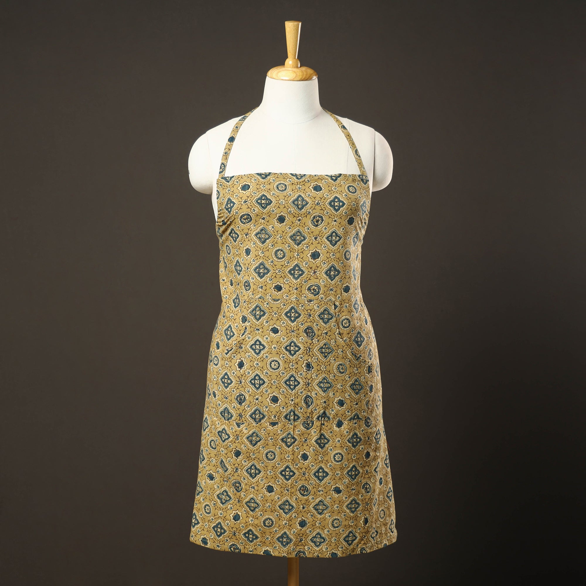 ITOKRI CRAFTS INITIATIVE Ajrakh Block Printed Cotton Apron with Pocket 25