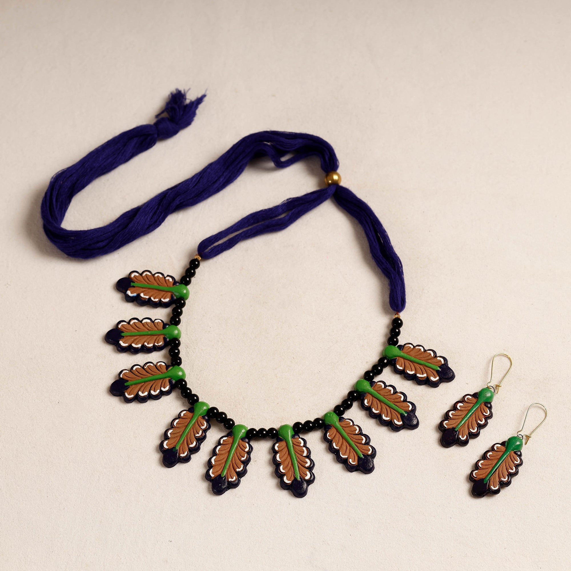 KHUSHBASH - HAPPY LOOM OF EAST Bishnupur Handpainted Terracotta Necklace Set - view 2