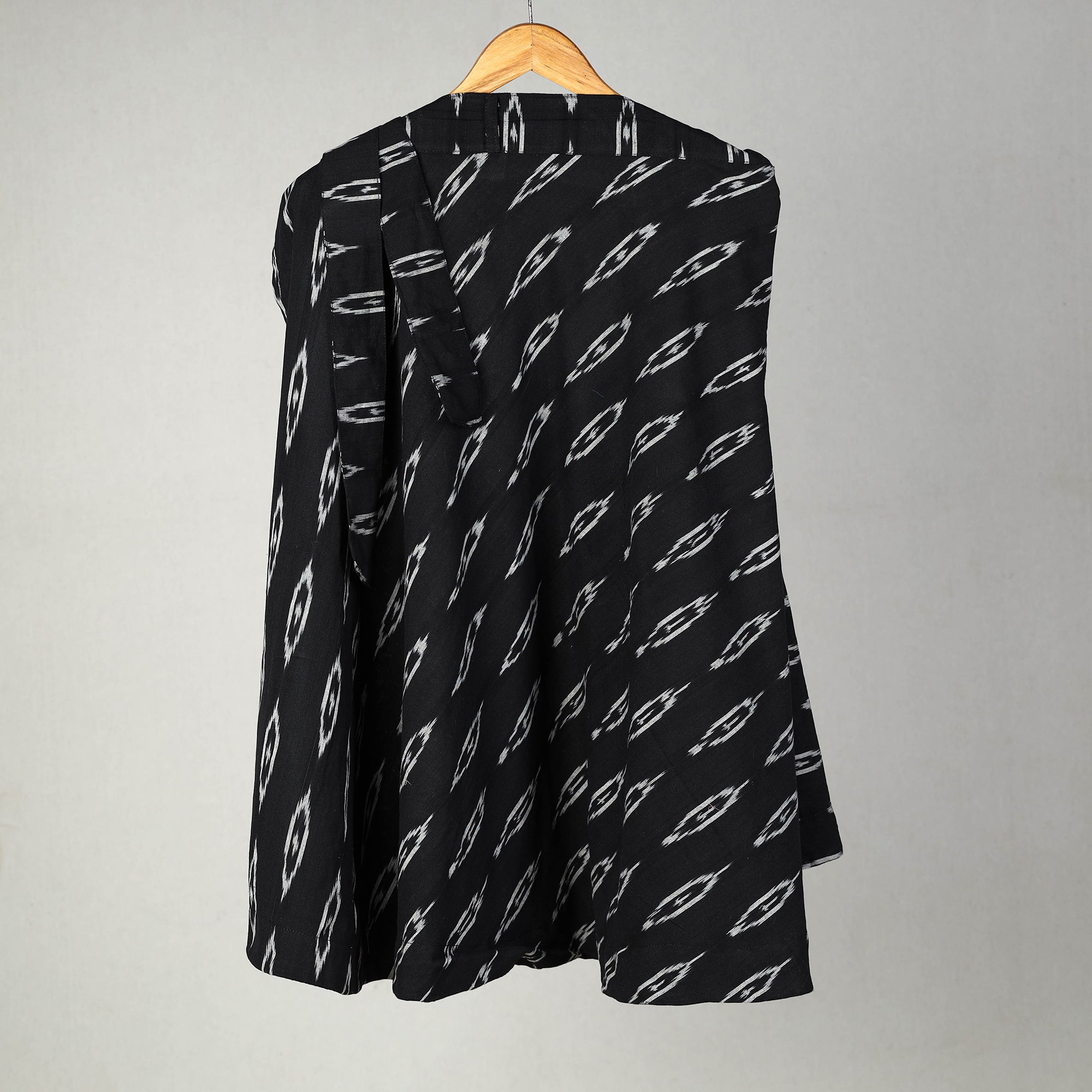 NOORI BAZAR Black - Handmade Cotton Wrap Around Pochampally Ikat Skirt 16
