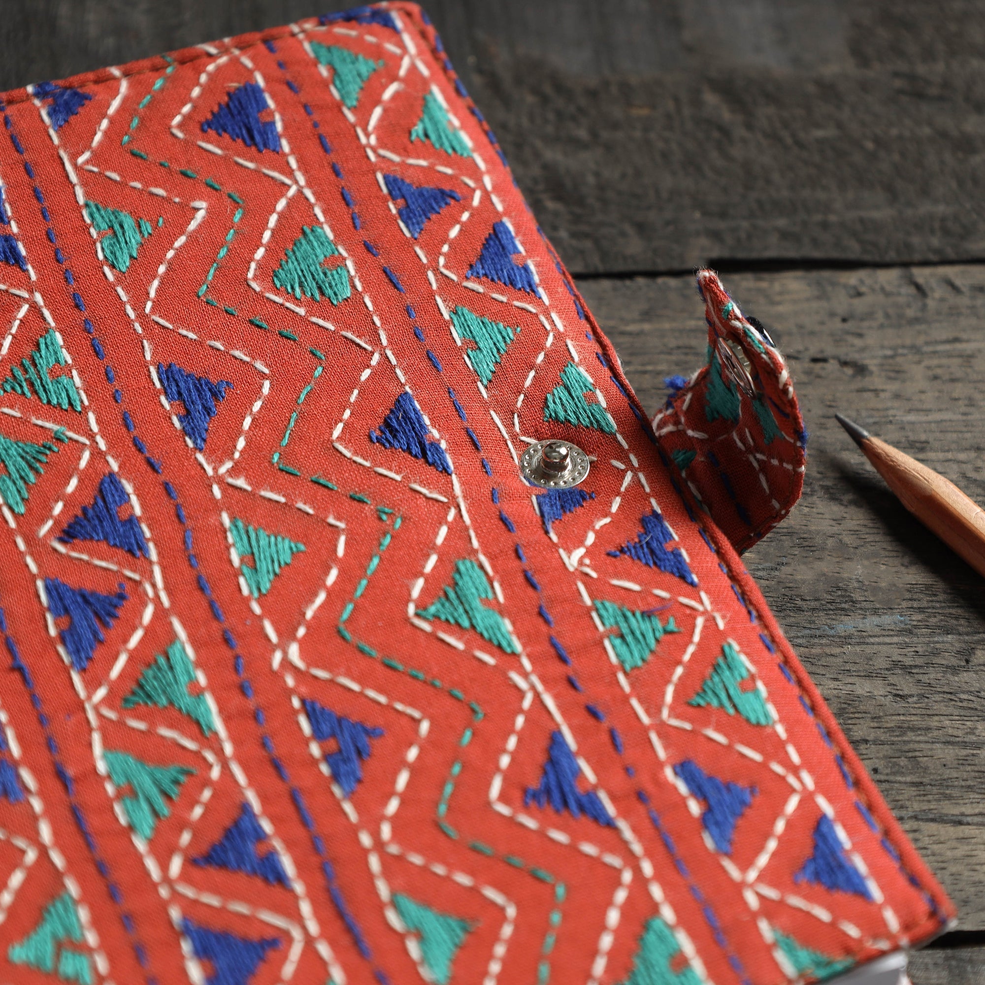 ASALKAAR Bengal Kantha Work Handcrafted Notepad (7 x 6 in) - view 2