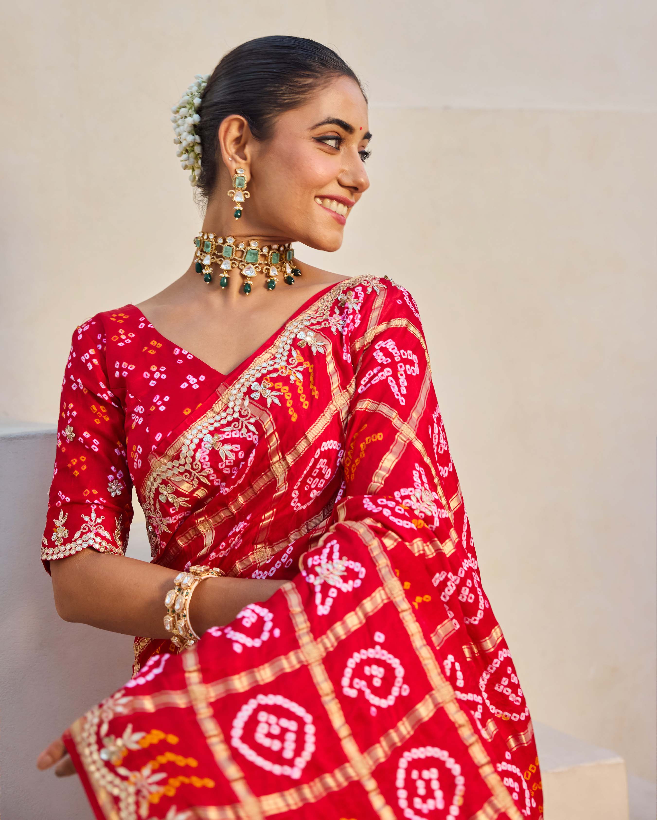 Aachho Dazzling Red Silk Bandhani Saree – Women's - view 5