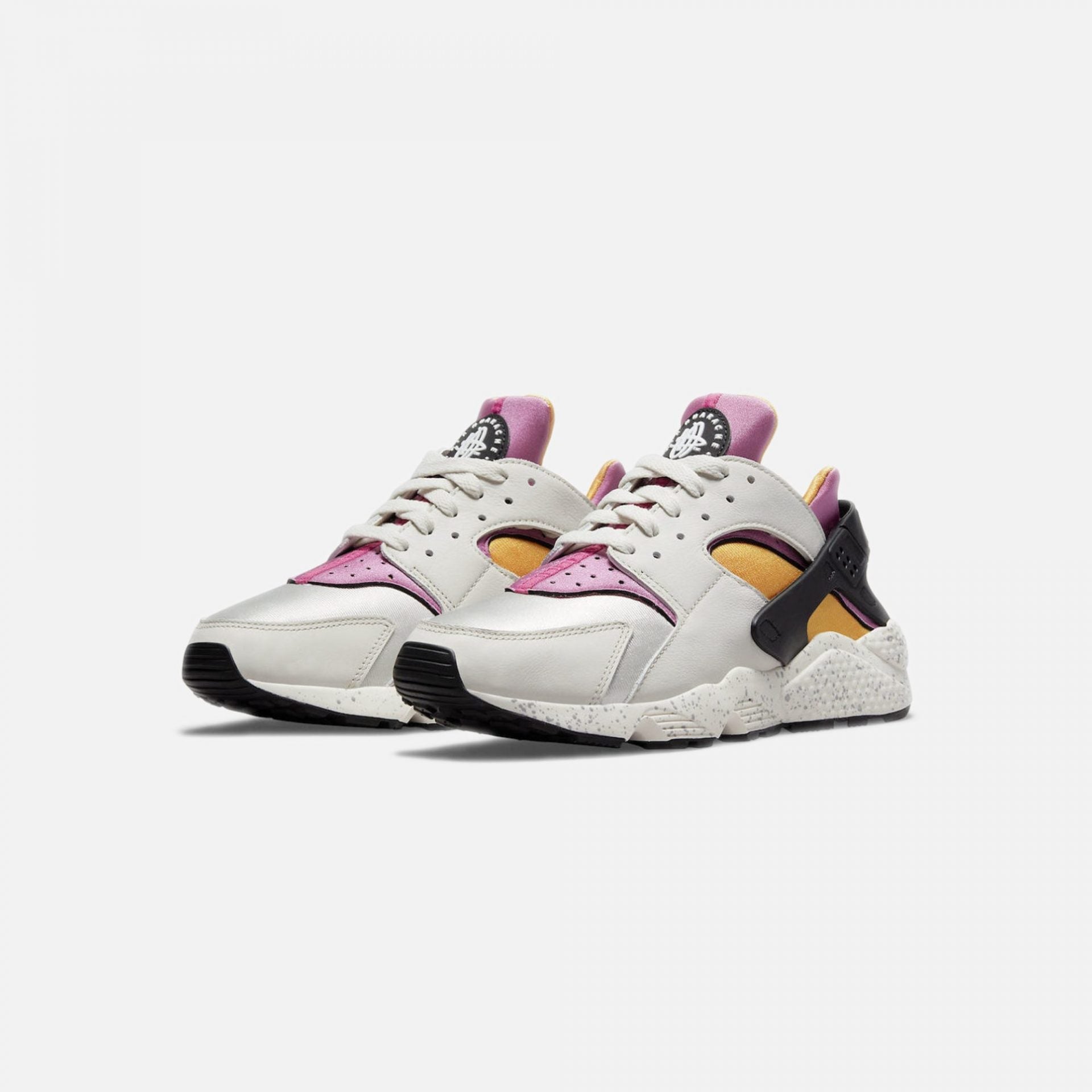 Nike | AIR HUARACHE LETHAL PINK - view 2