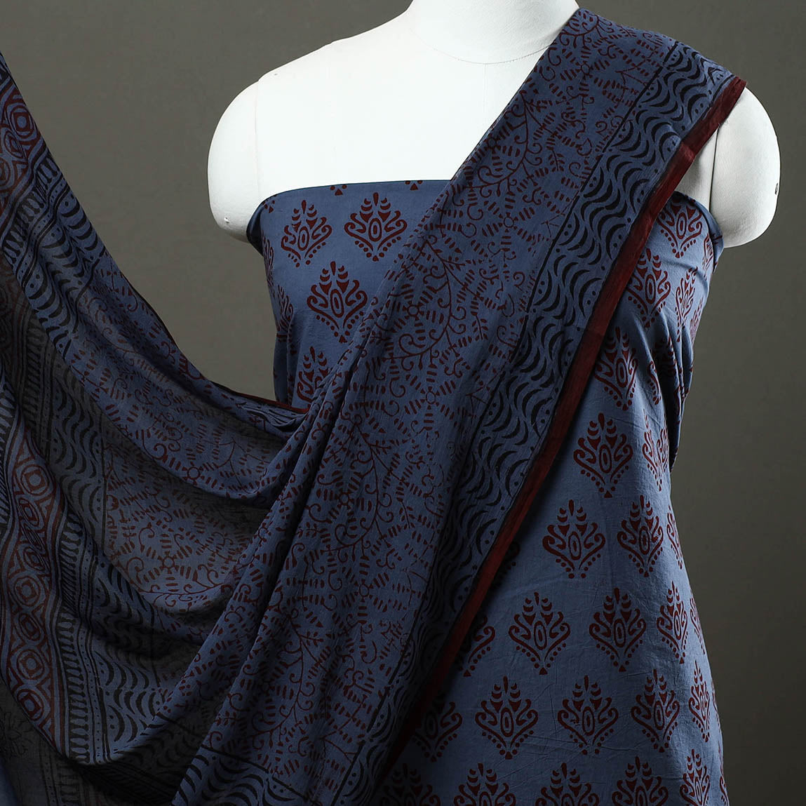 BAGH PRINTS BY YAKOOB KHATRI Blue - 3pc Natural Dyed Cotton Bagh Print Dress Material 01 - view 3