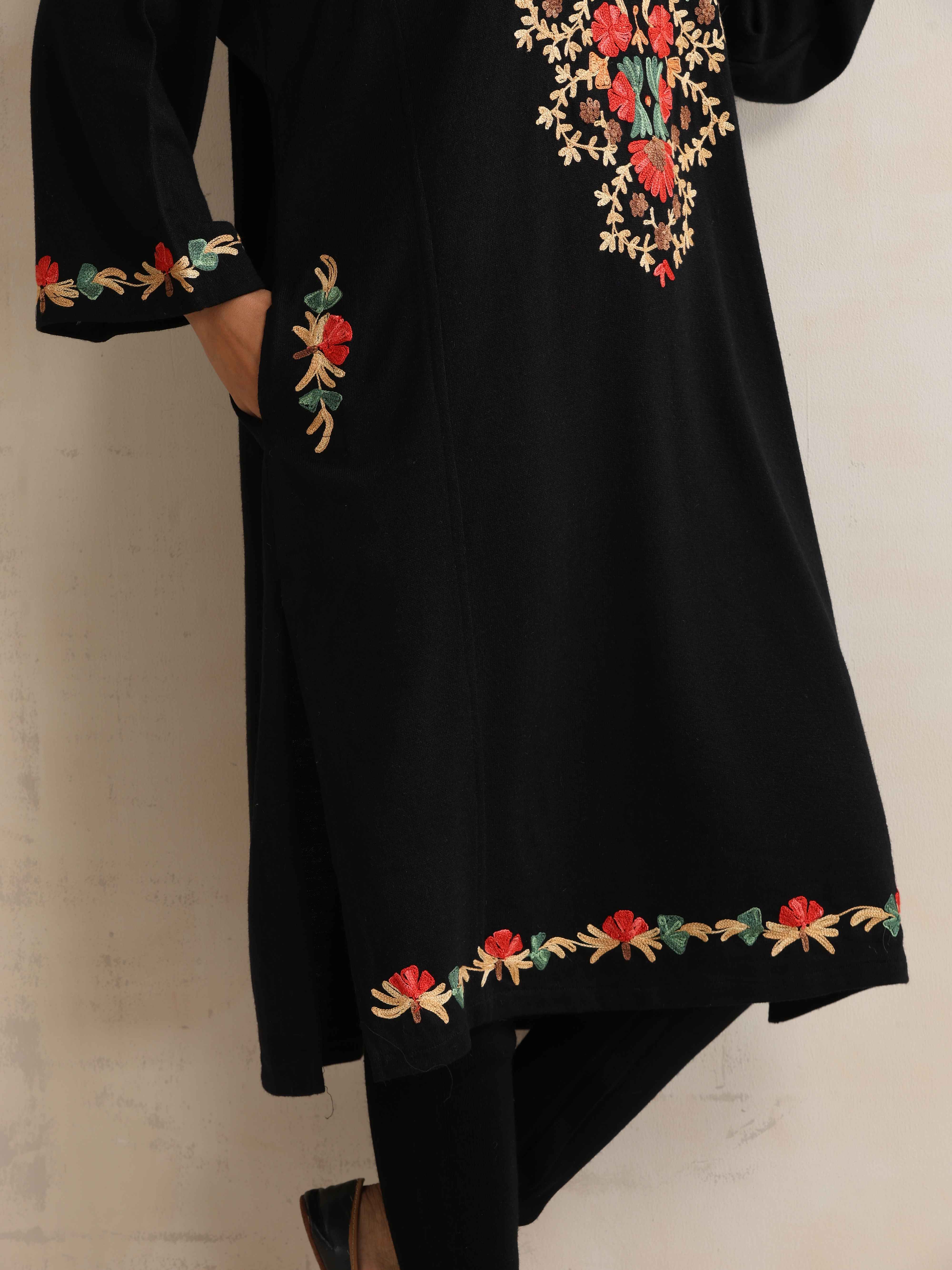 trueBrowns Black Kashmiri Embroidered Woollen Phiran Kurta - view 7