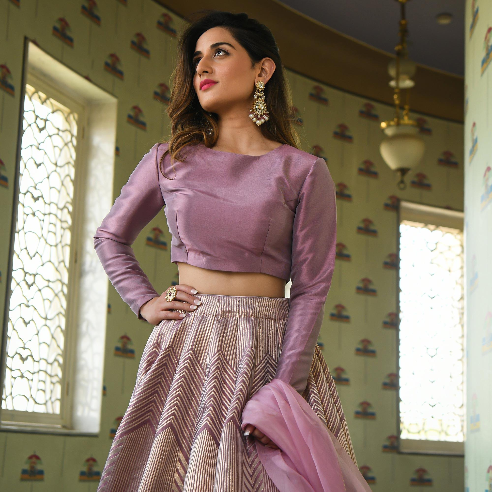 Peachmode Seller Levender Partywear Woven Zari Jacquard Lehenga Choli - view 2