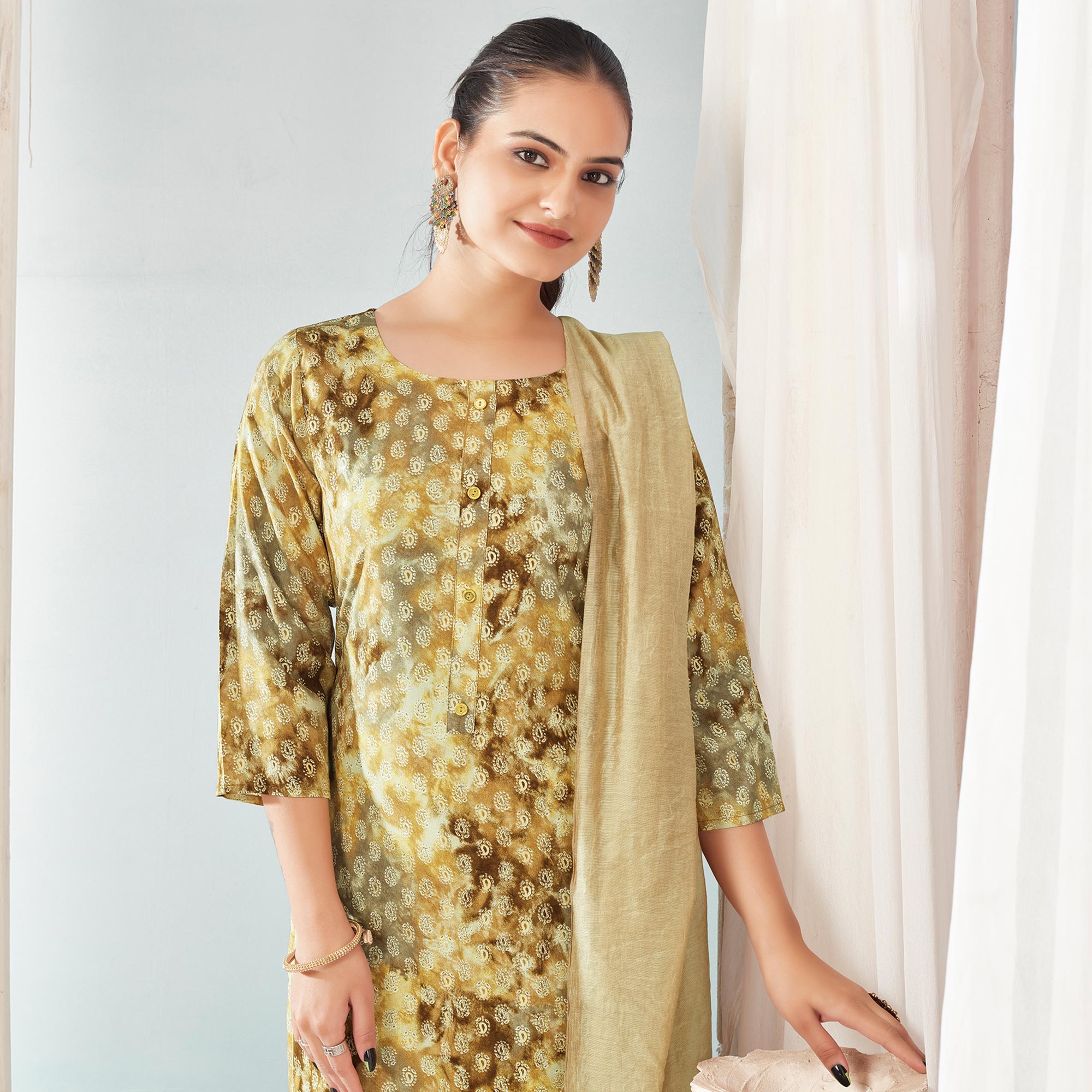 Peachmode Cream Paisley Foil Printed Rayon Suit - view 2