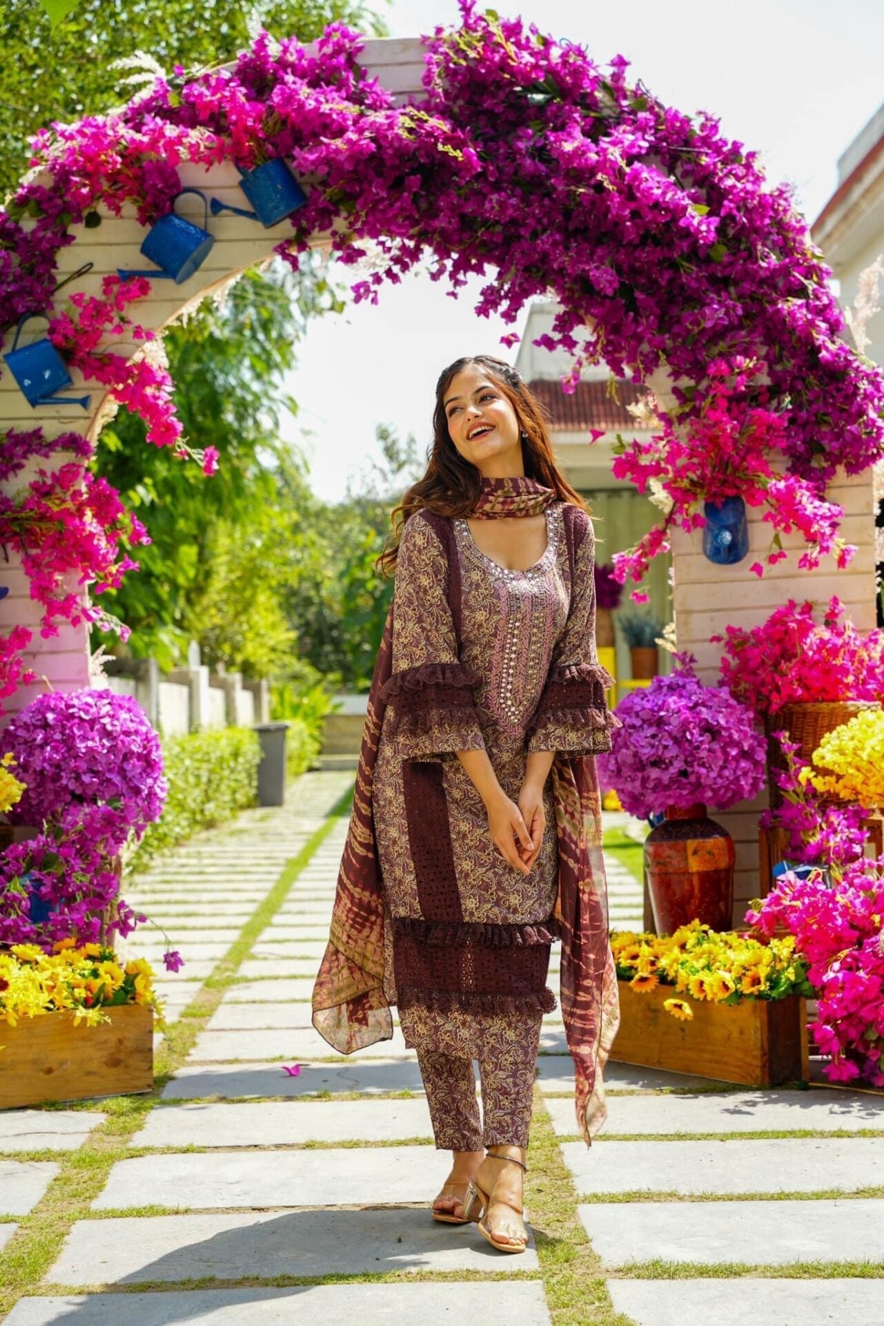 Idaho-o Lavish rayon straight suit set