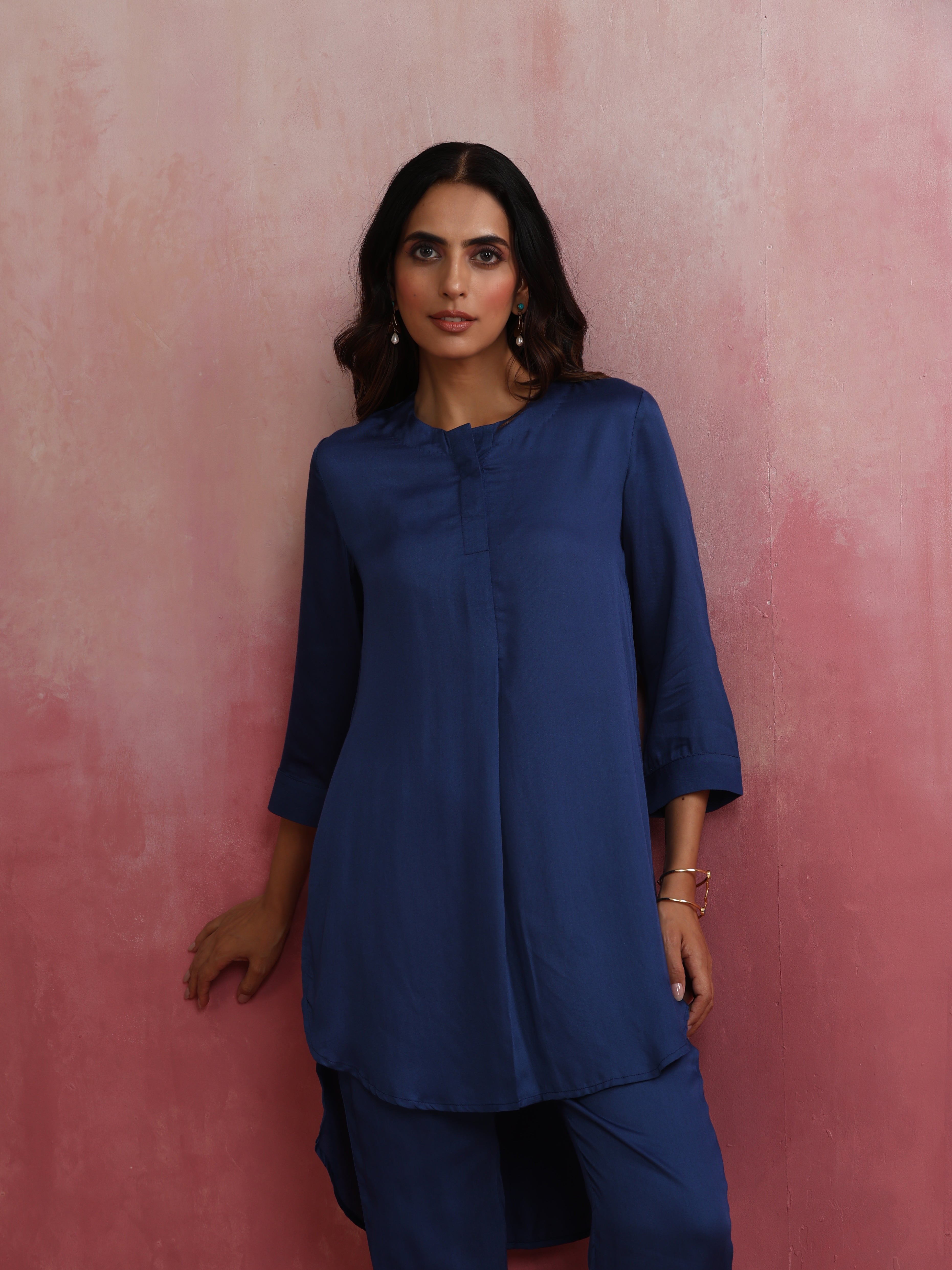 trueBrowns Blue Modal High Low Kurta Co-ord Set - view 4